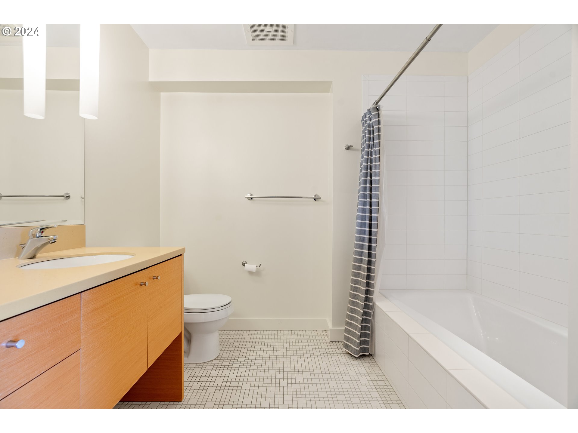 3601 S RIVER PKWY 907