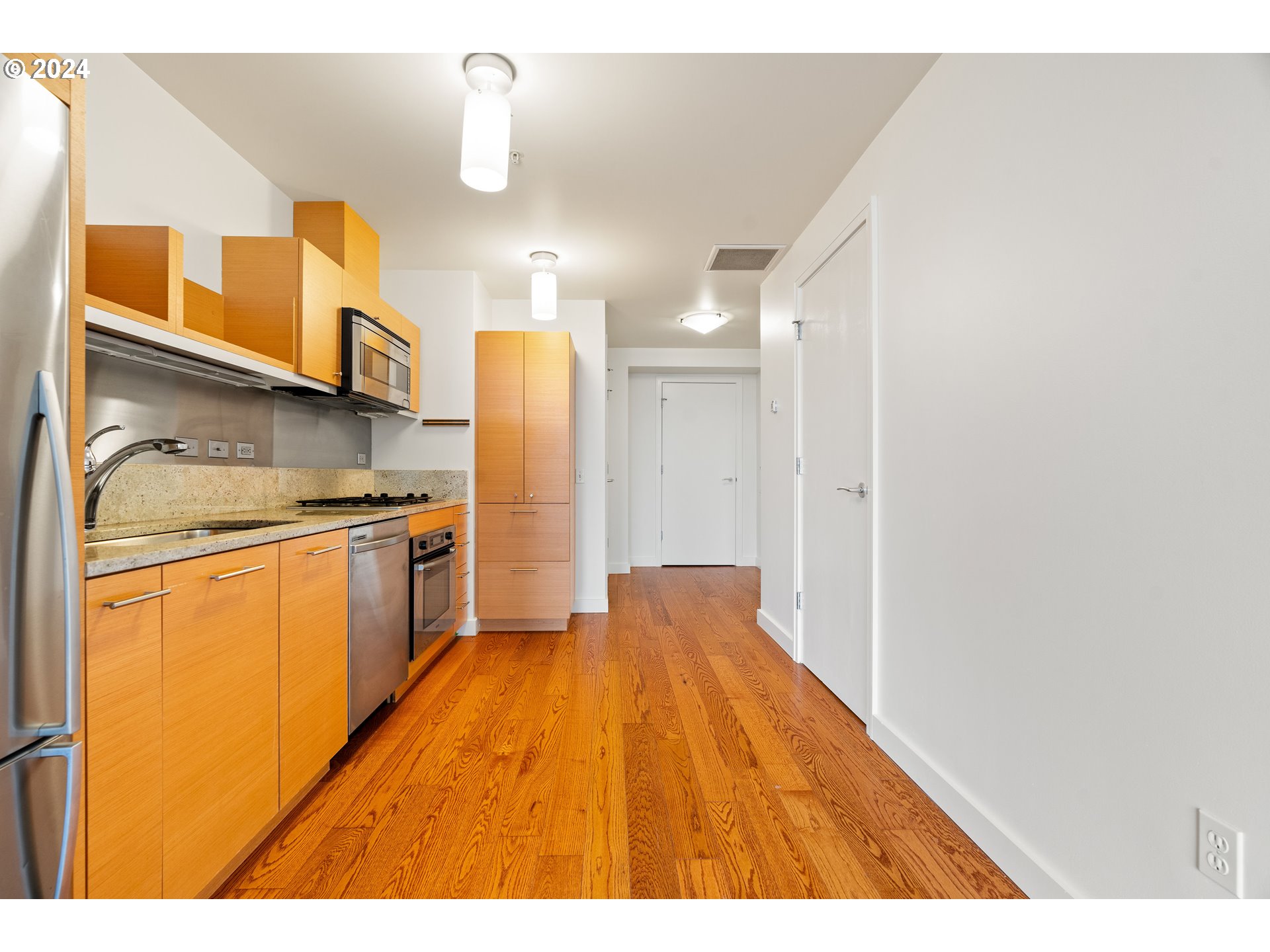 3601 S RIVER PKWY 907