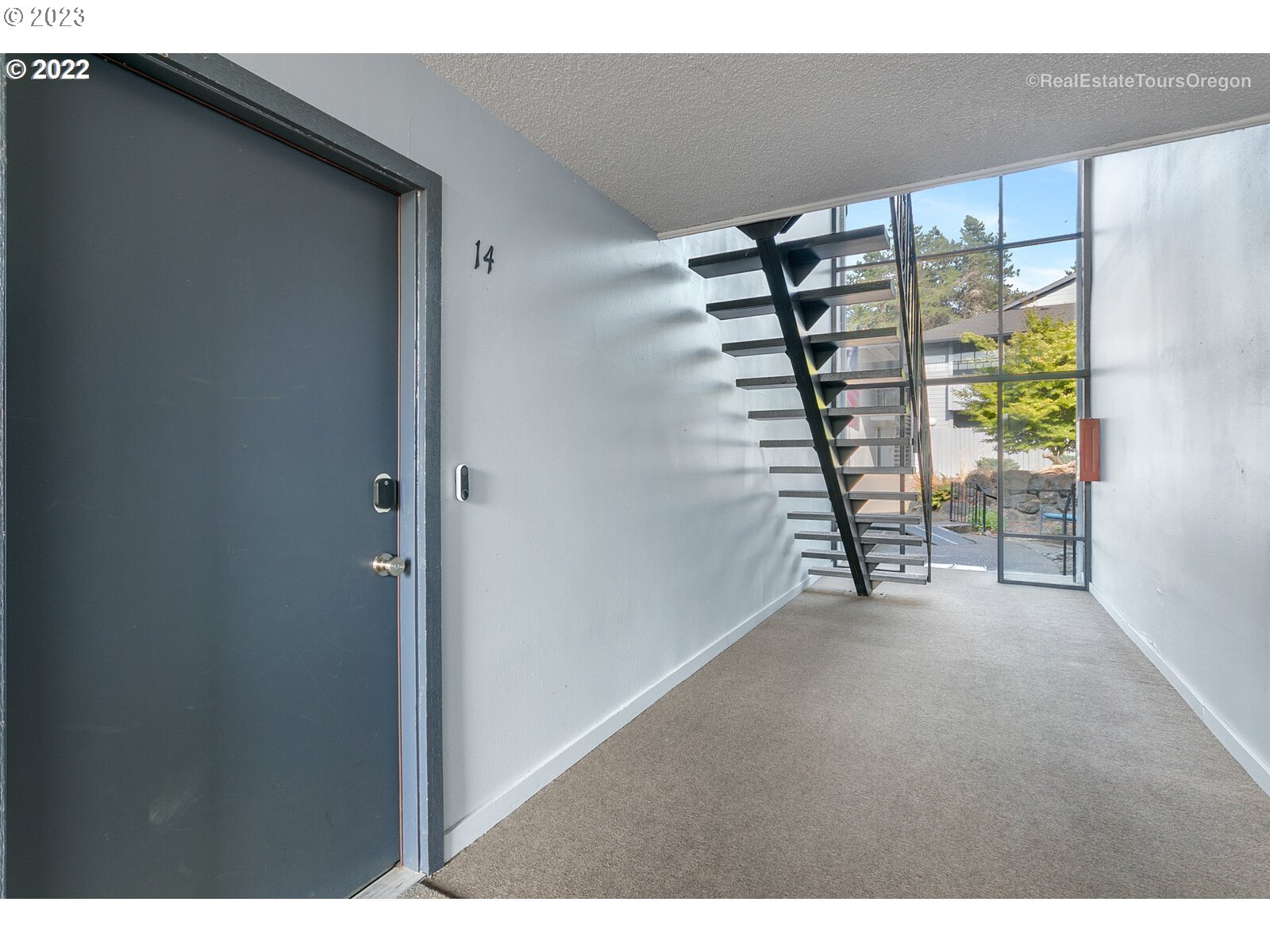 16850 SW GLENEAGLE DR 14B