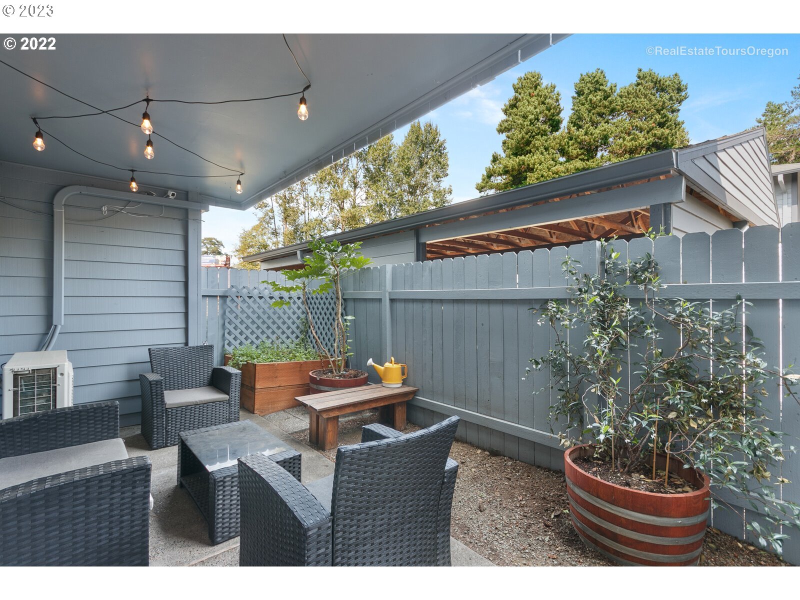 16850 SW GLENEAGLE DR 14B