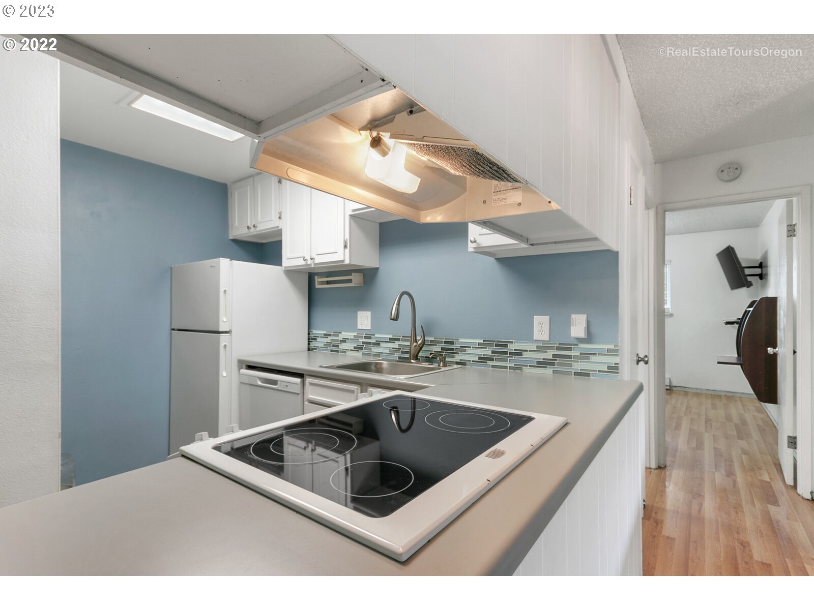 16850 SW GLENEAGLE DR 14B