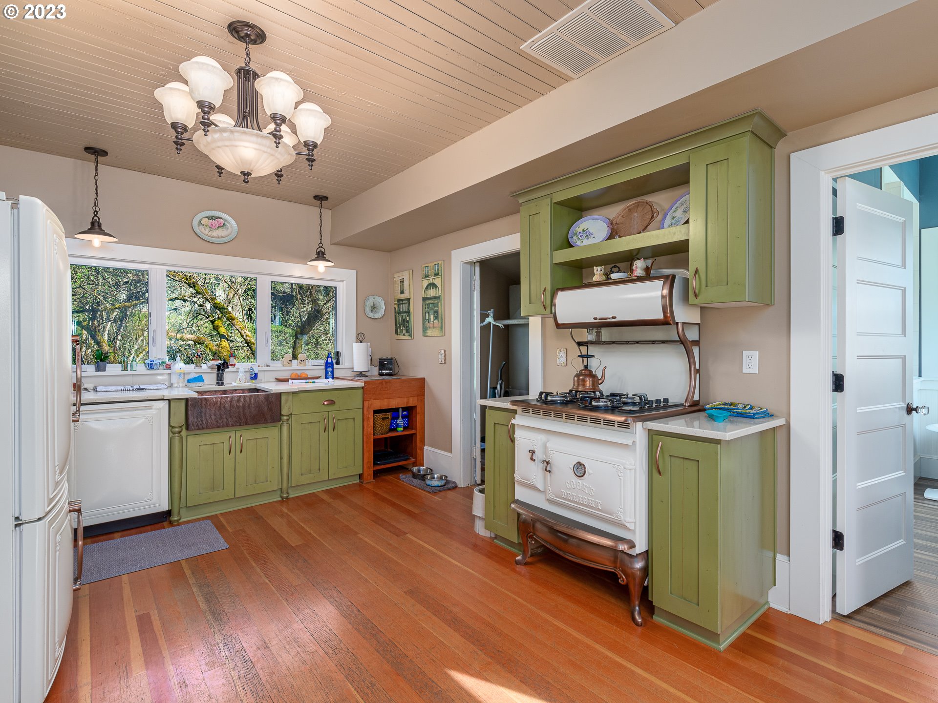 5050 SW HOMESTEADER RD