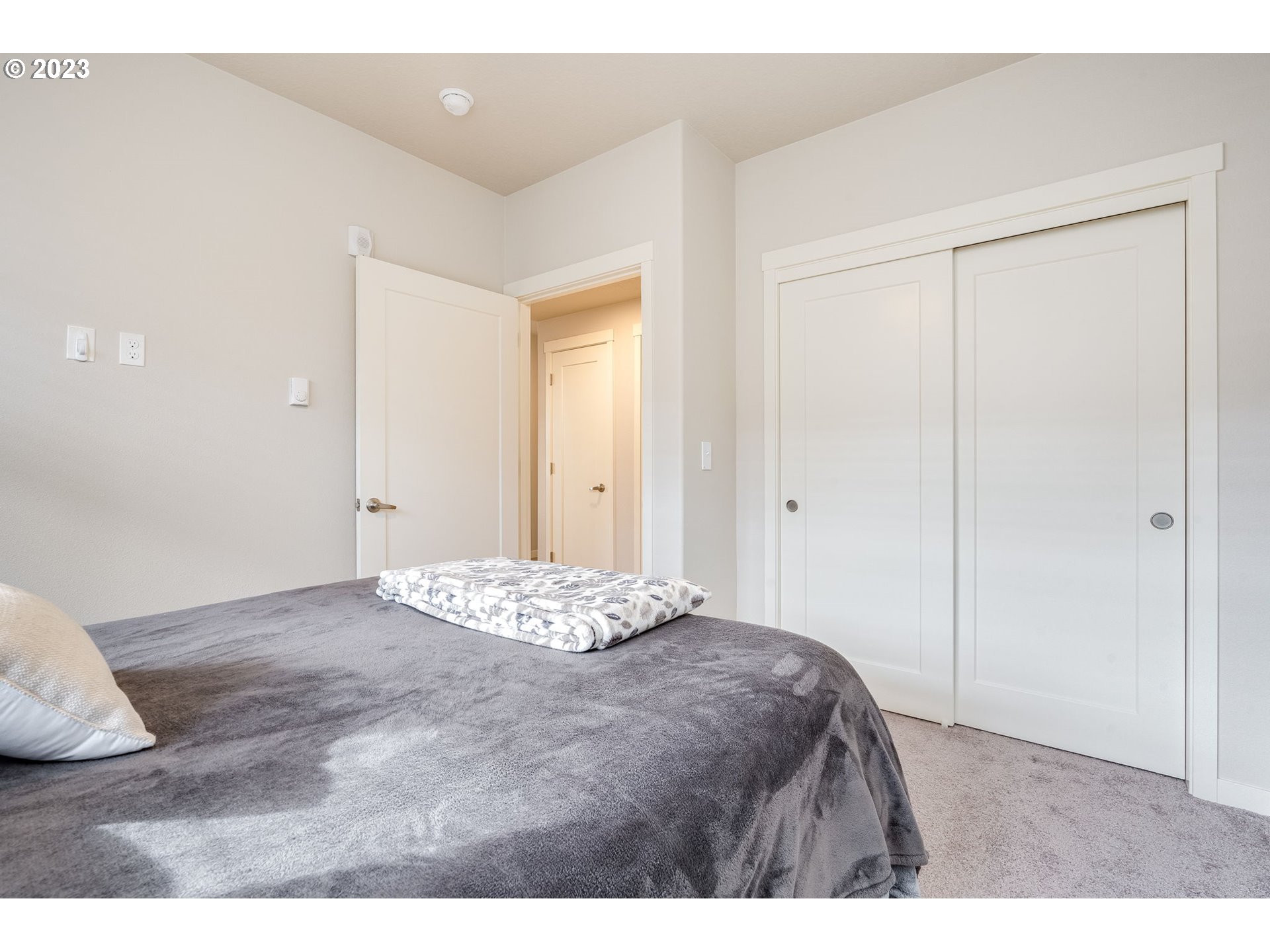 17149 SW SNOWDALE ST Unit: 101