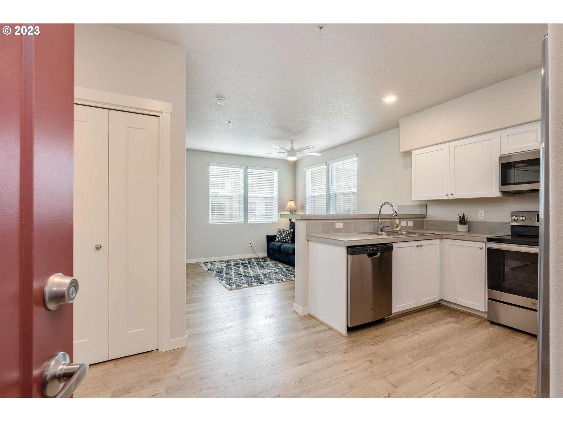 17149 SW SNOWDALE ST Unit: 101