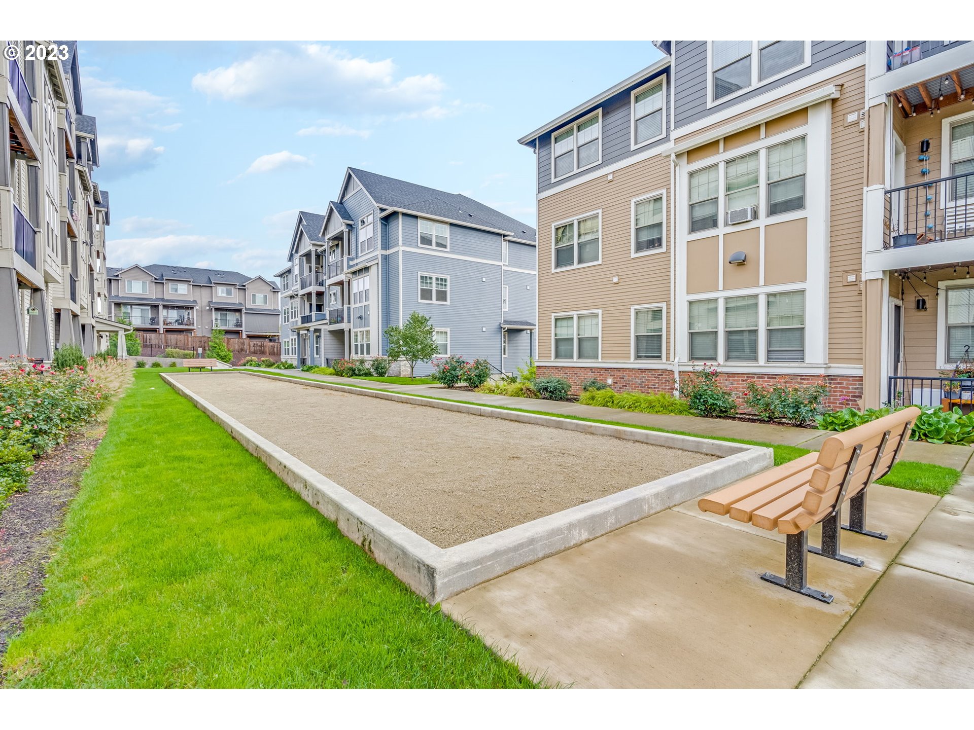 17149 SW SNOWDALE ST Unit: 101