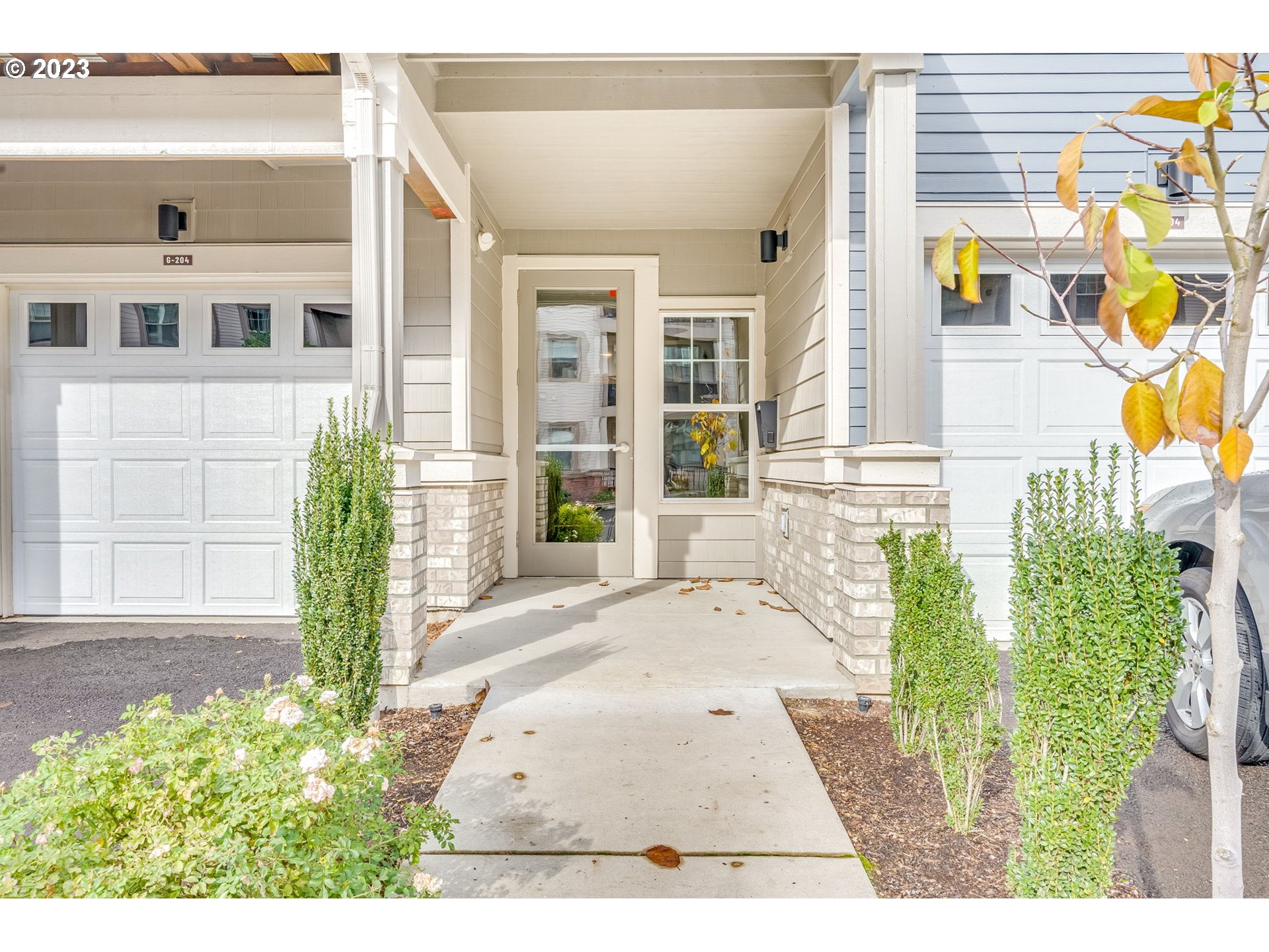 17149 SW SNOWDALE ST Unit: 101