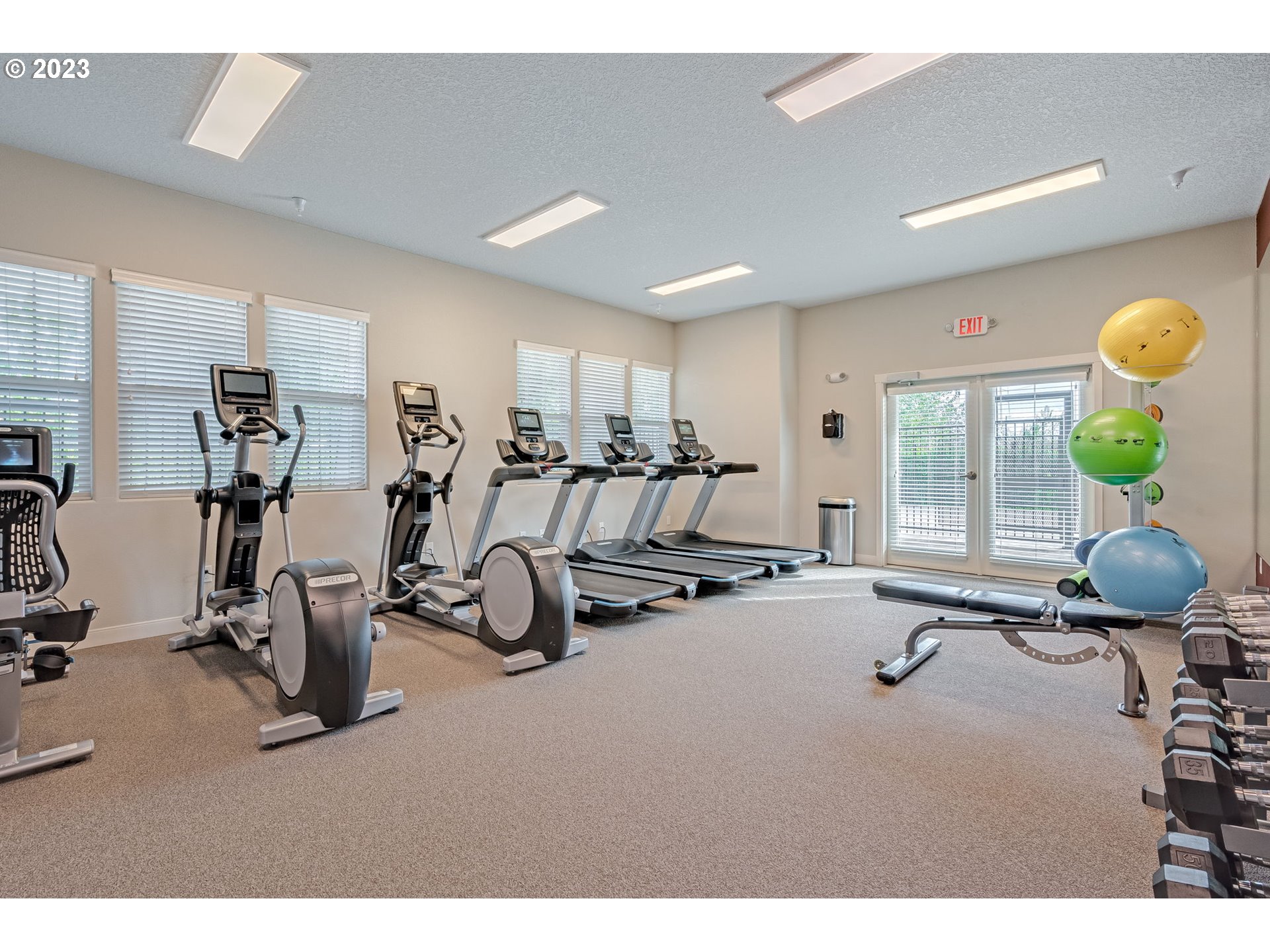 17149 SW SNOWDALE ST Unit: 101