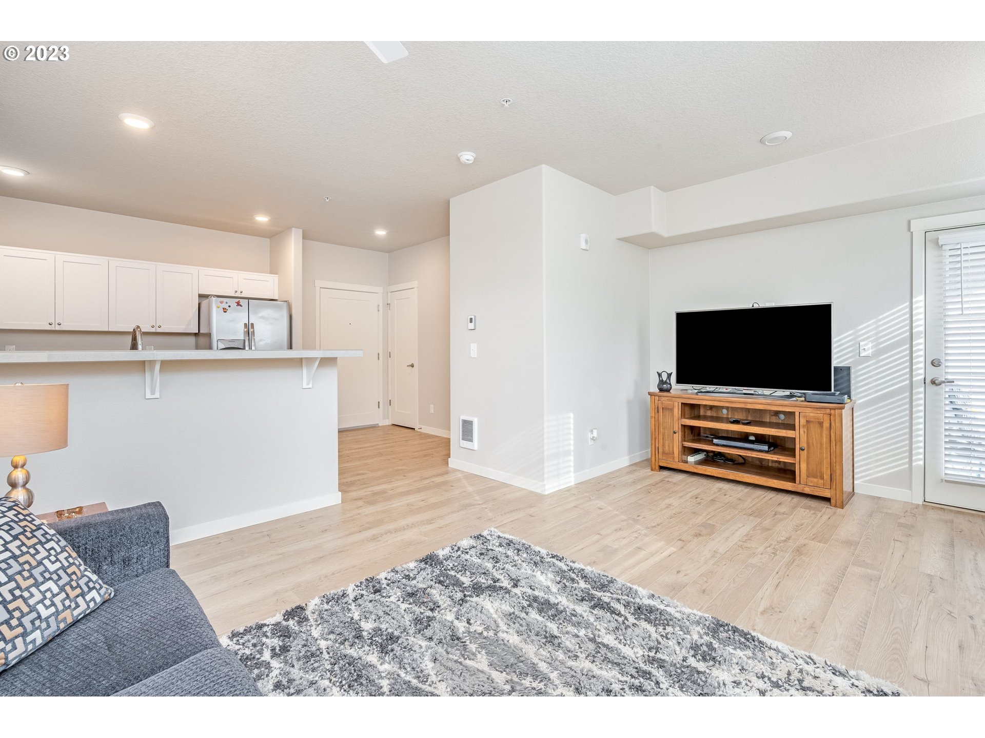 17149 SW SNOWDALE ST Unit: 101