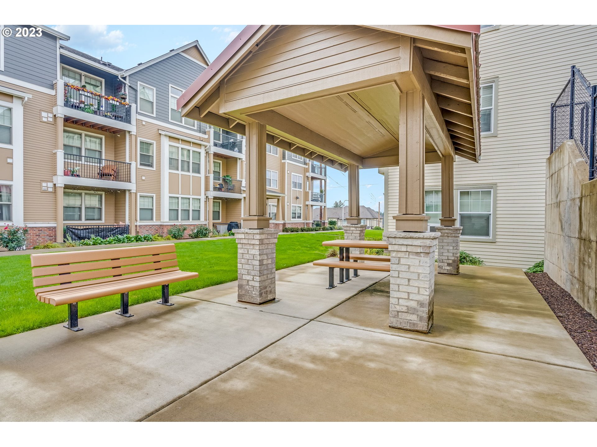 17149 SW SNOWDALE ST Unit: 101