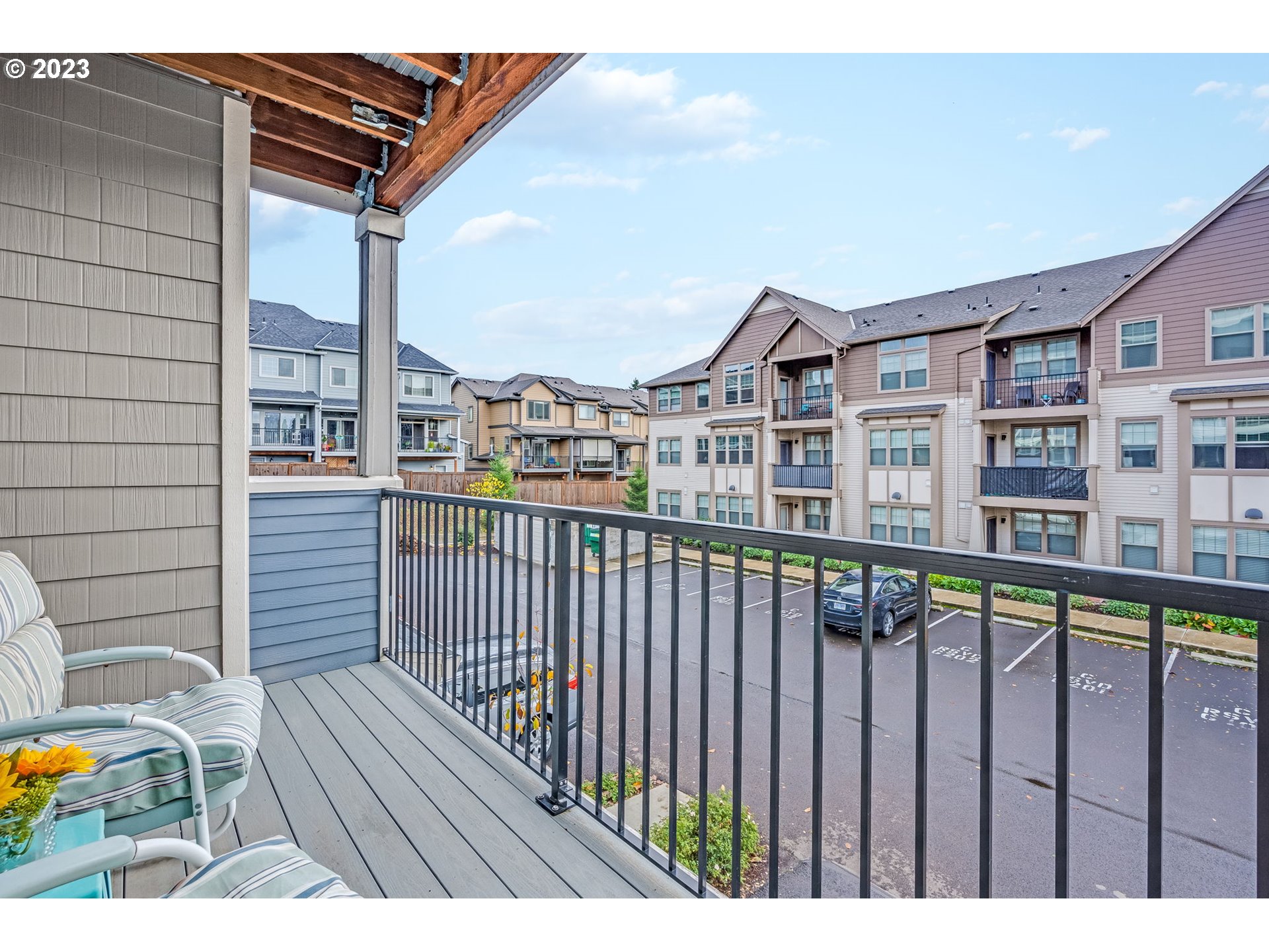 17149 SW SNOWDALE ST Unit: 101