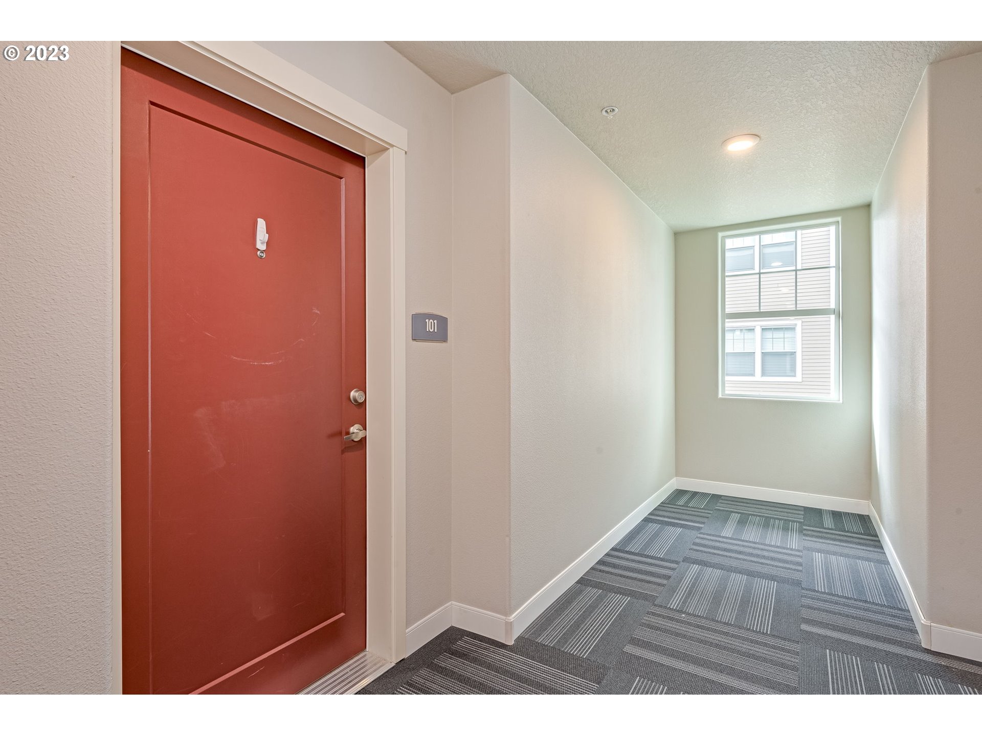 17149 SW SNOWDALE ST Unit: 101