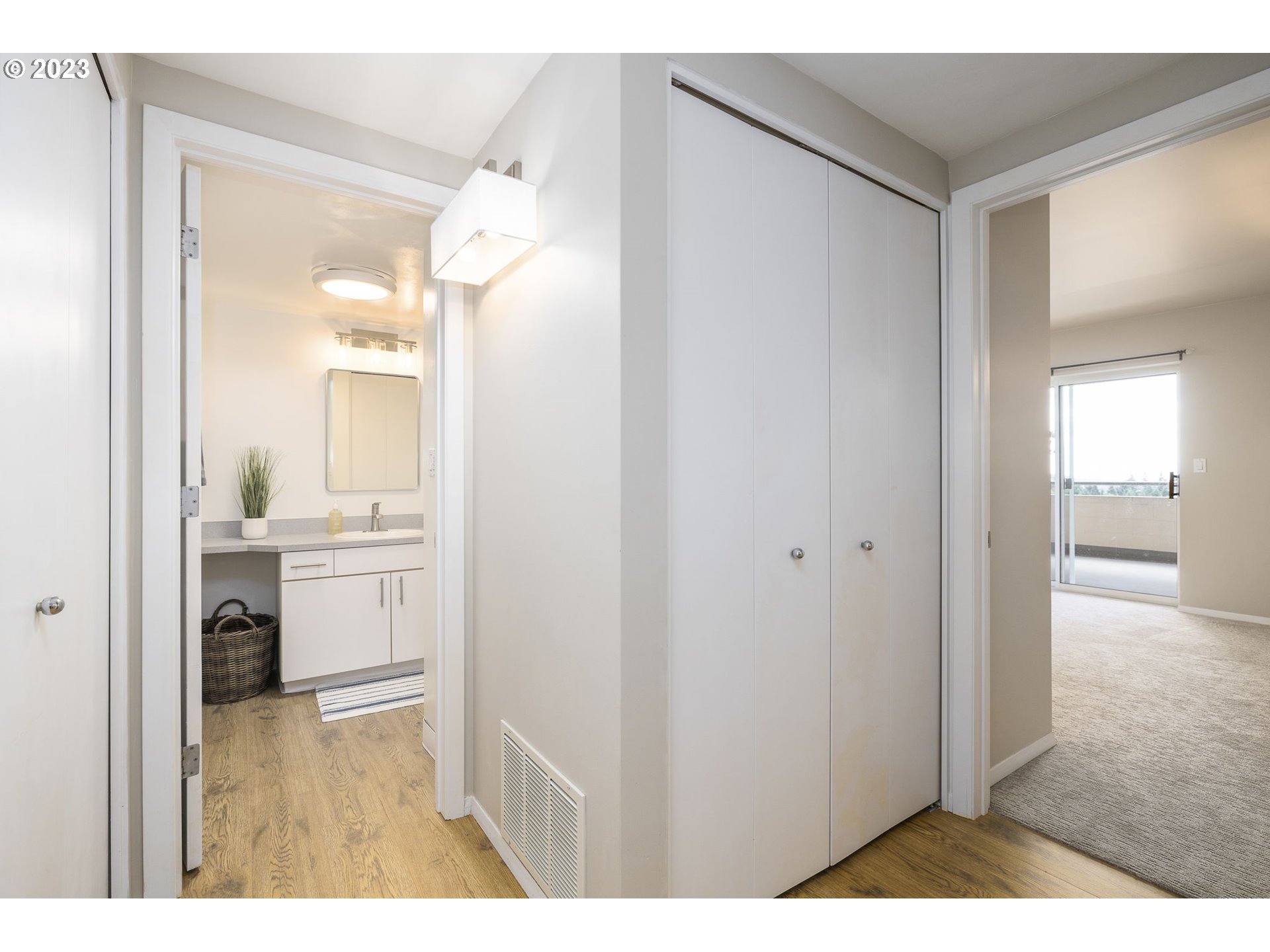 6645 W BURNSIDE RD 543