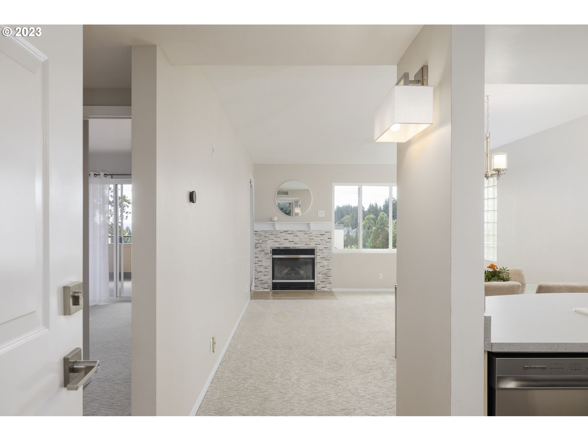 6645 W BURNSIDE RD 543