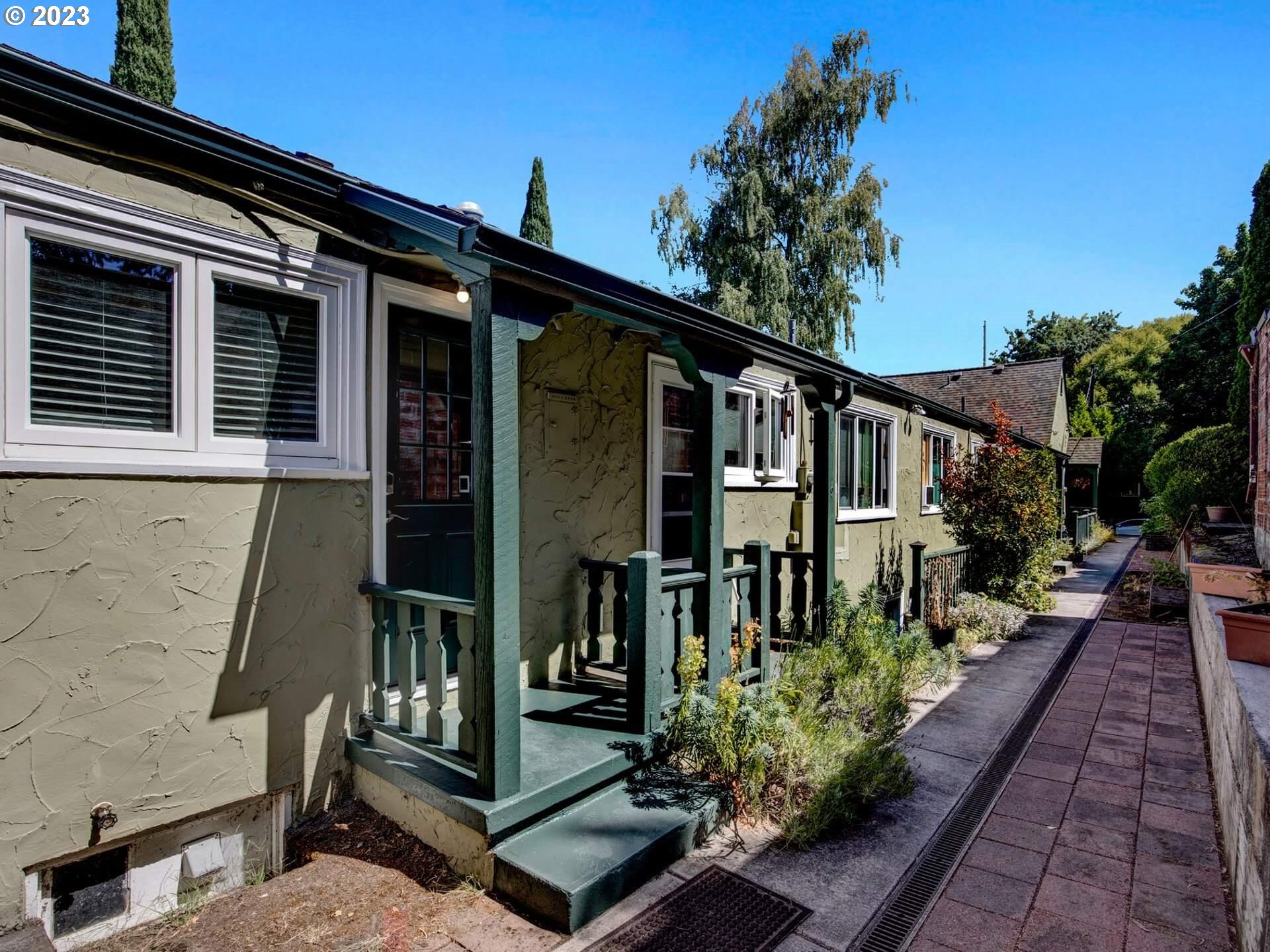 1411 SE 30TH AVE Unit: 8