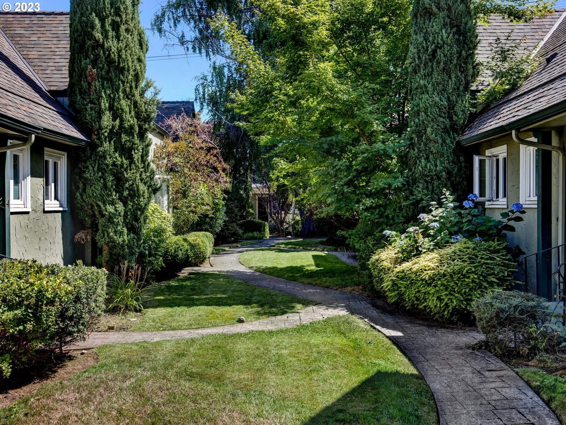 1411 SE 30TH AVE Unit: 8