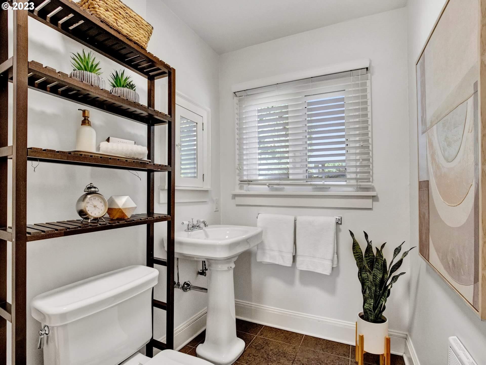 1411 SE 30TH AVE Unit: 8