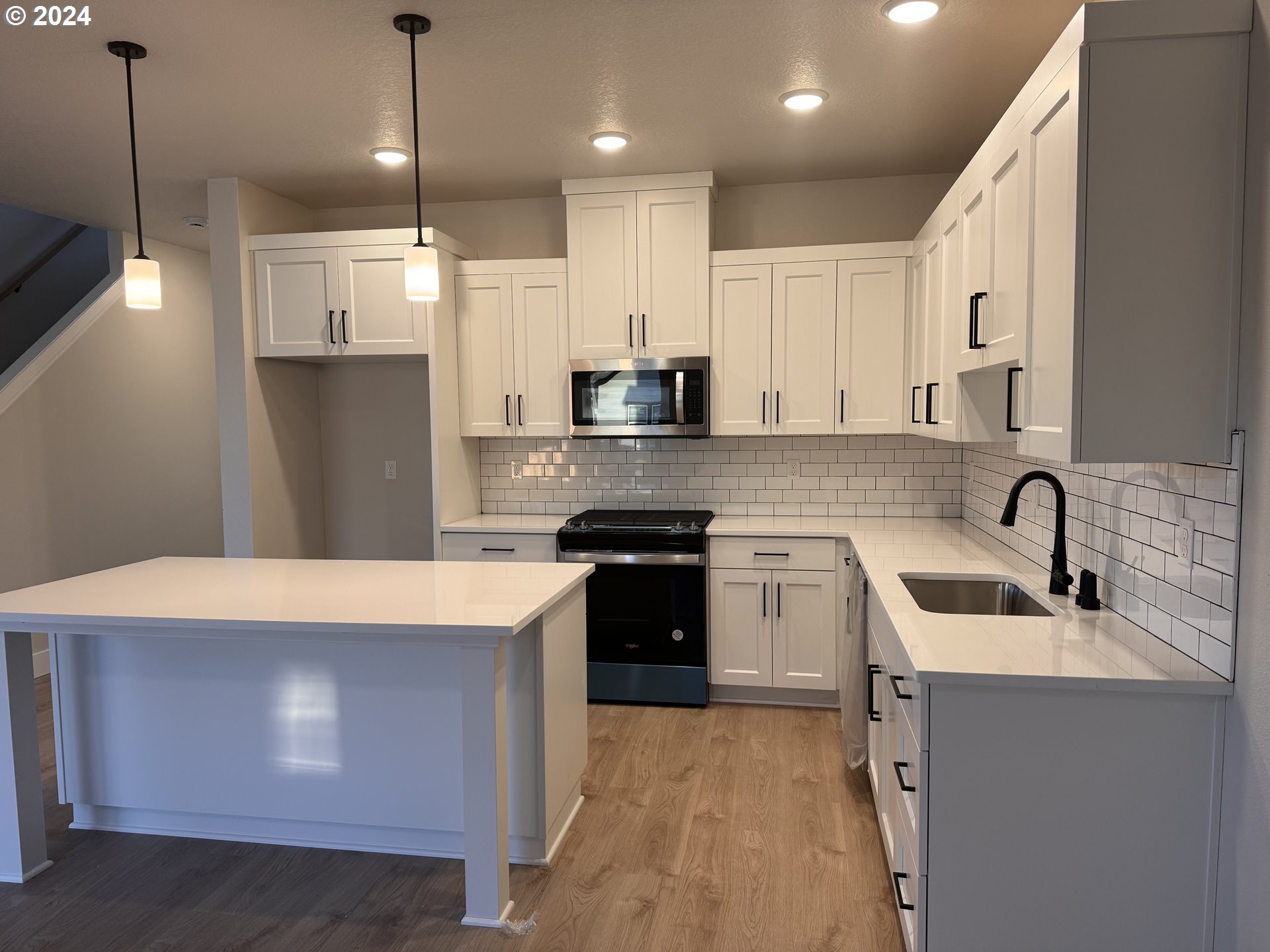 14001 SE Maybrook LN L11