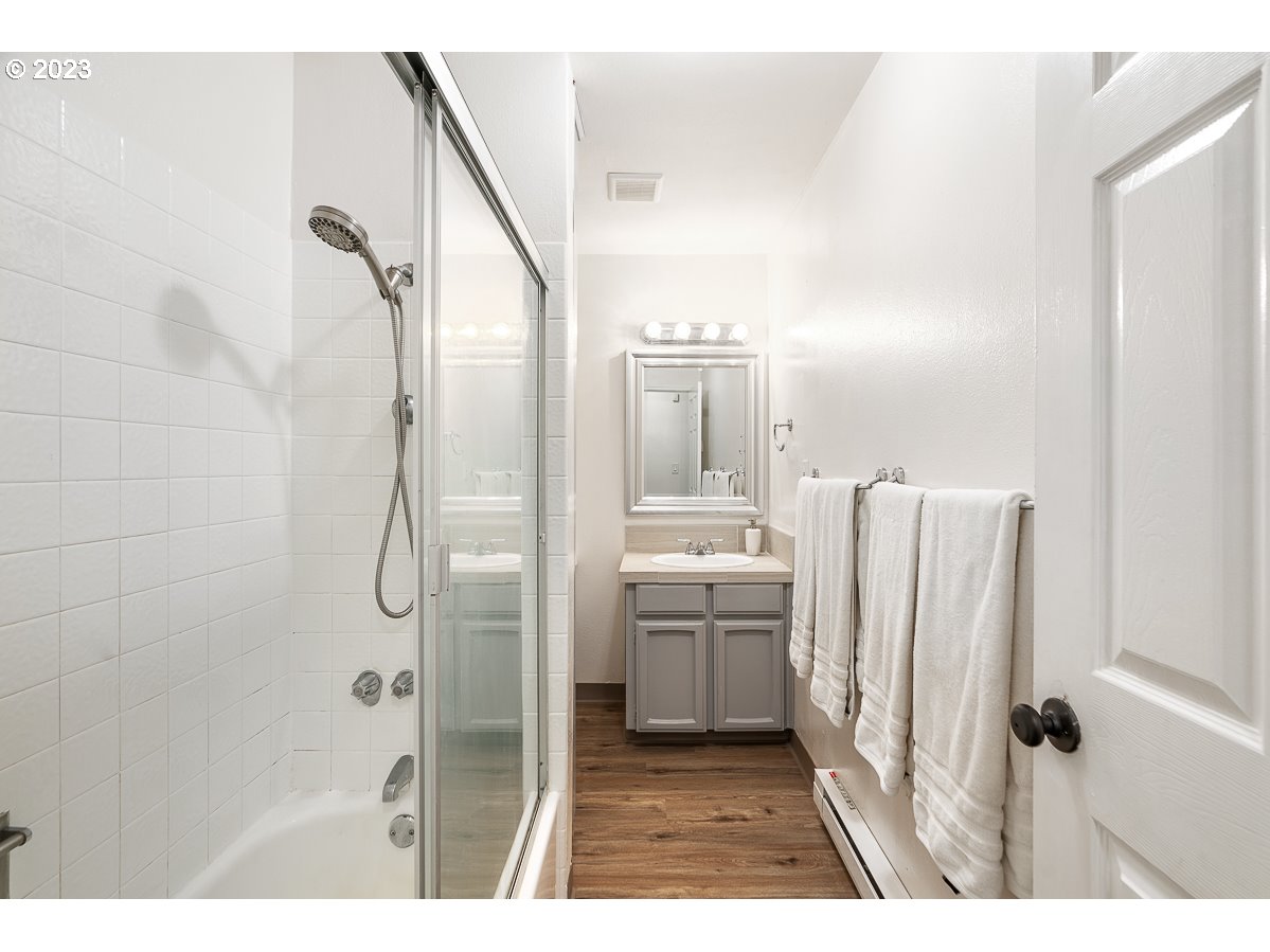 5005 SW MITCHELL ST Unit: 7