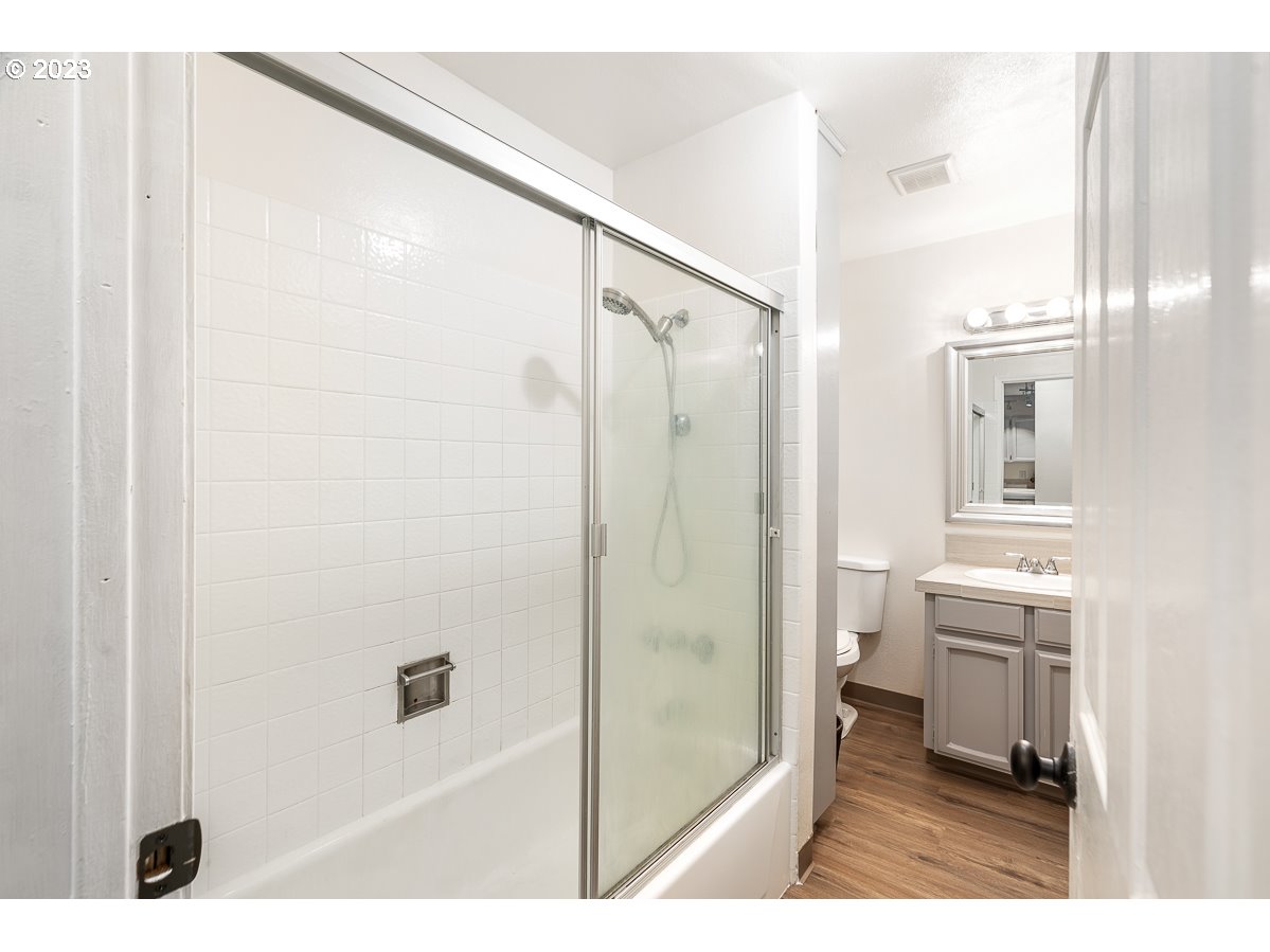 5005 SW MITCHELL ST Unit: 7