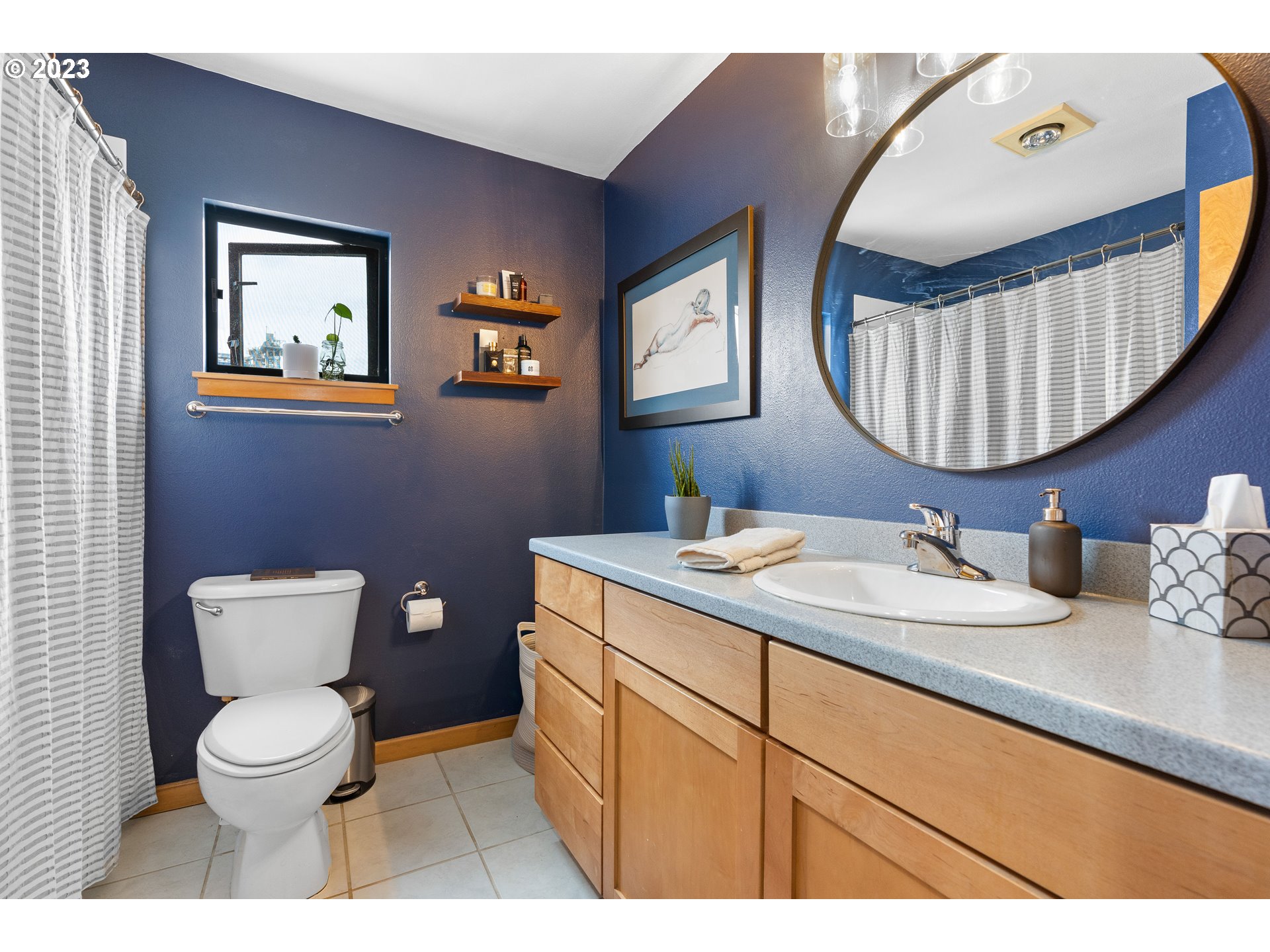 620 NW NAITO PKWY B11