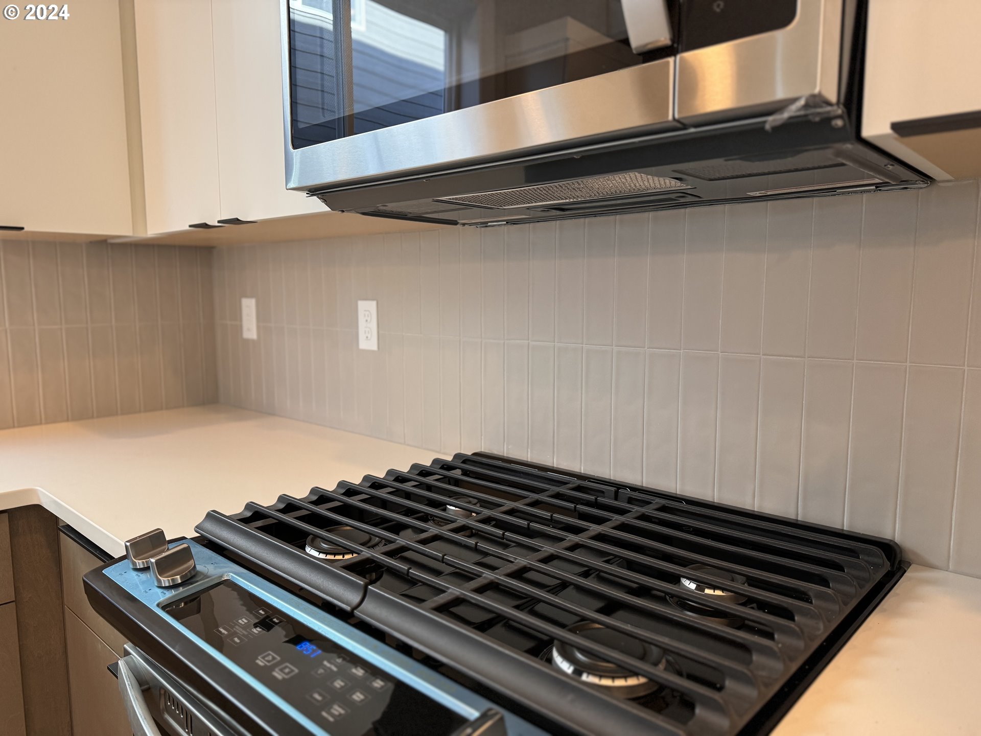 1017 NE 17TH AVE LOT14