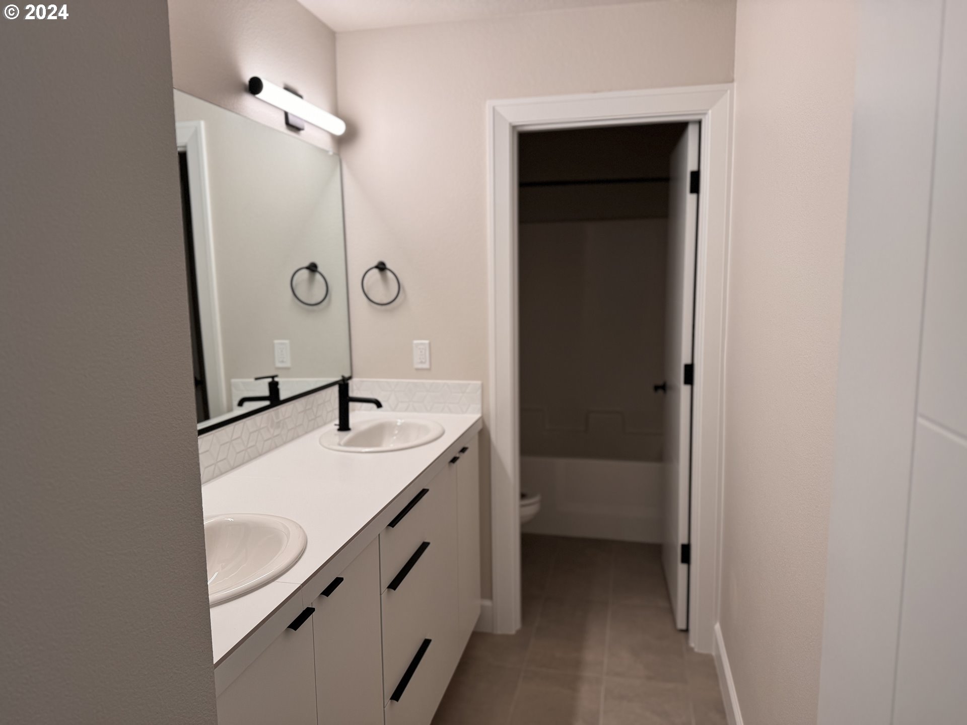 1017 NE 17TH AVE LOT14