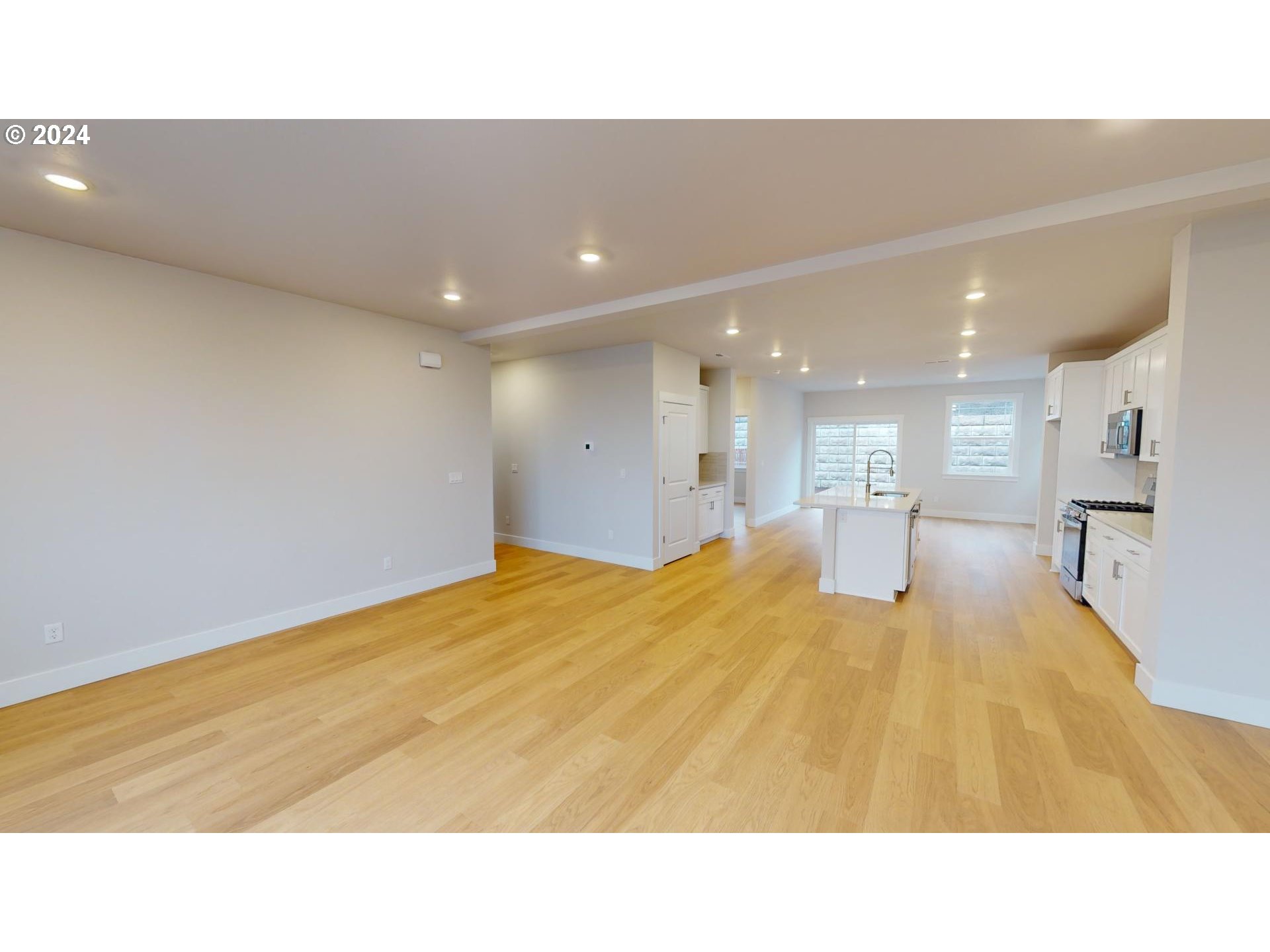 12470 SW Silvertip ST