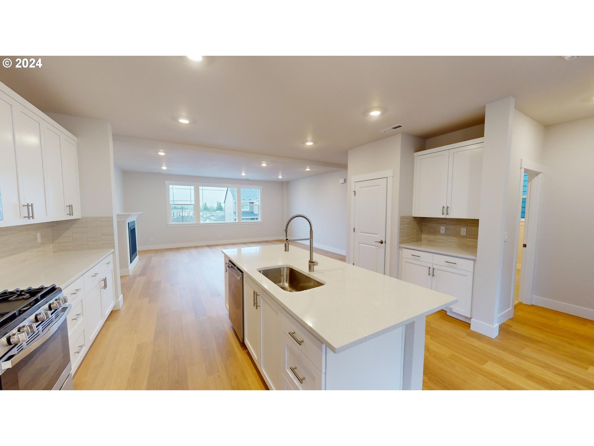 12470 SW Silvertip ST