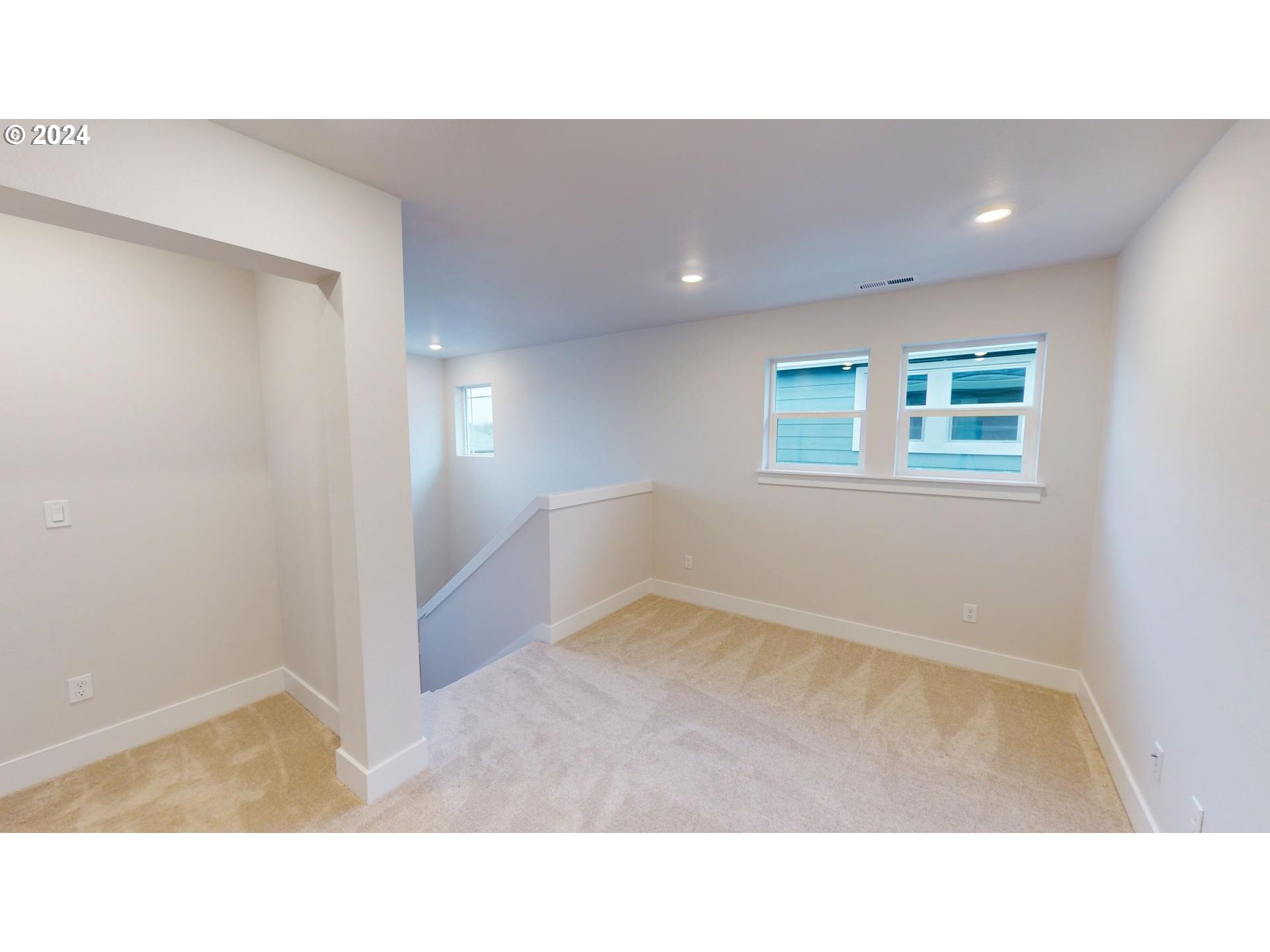 12470 SW Silvertip ST