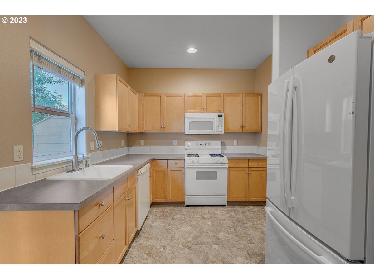 19956 SW CEDAR GROVE LN