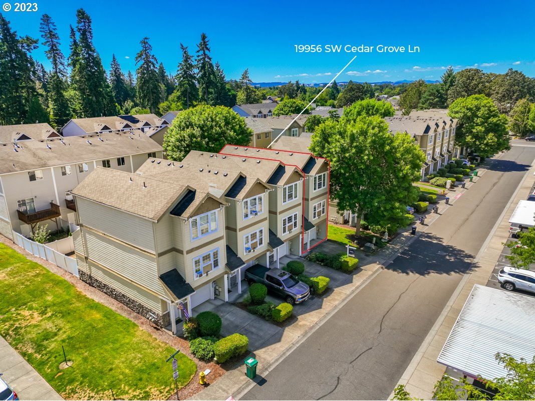 19956 SW CEDAR GROVE LN