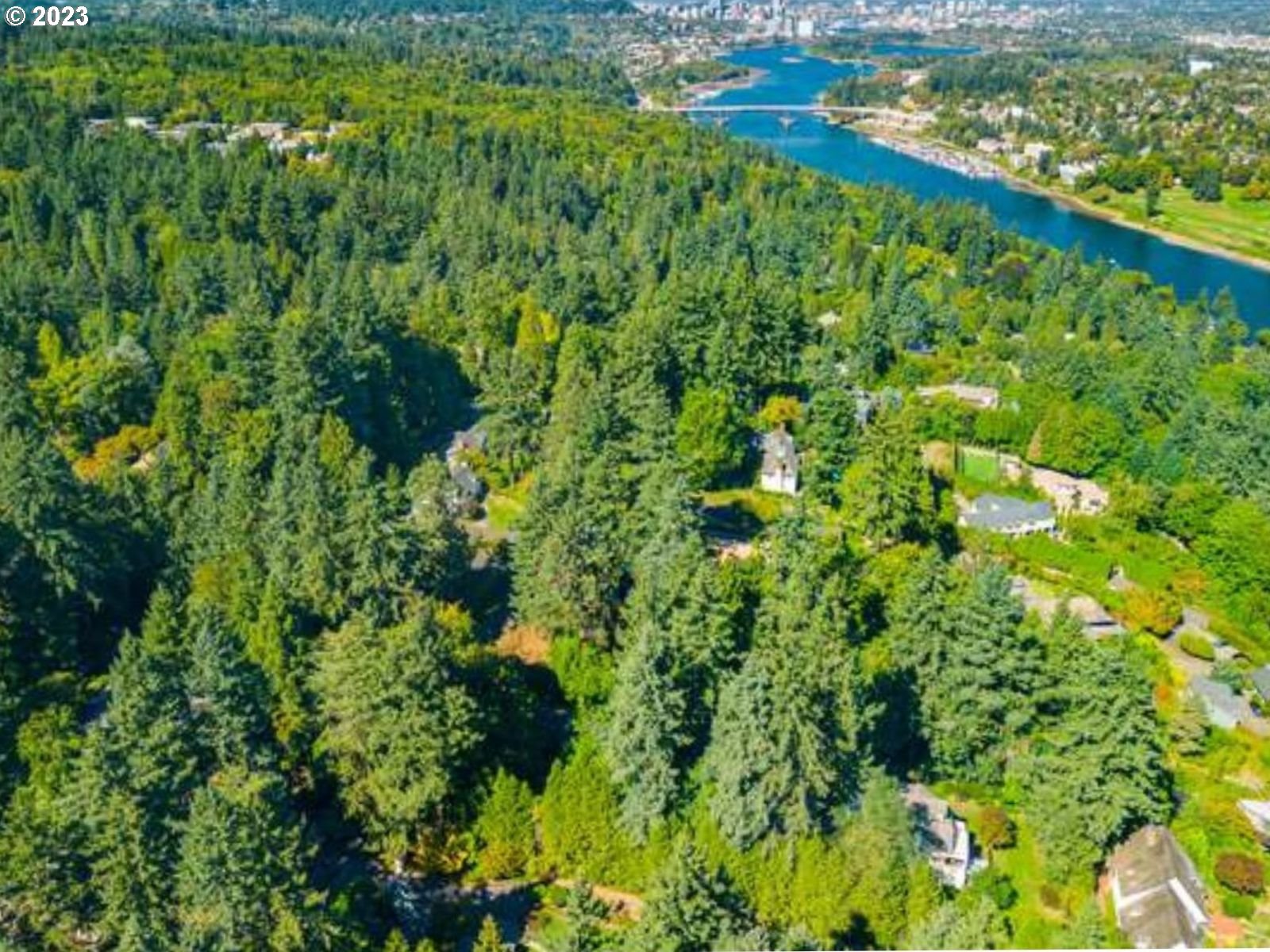 3729 SW STEPHENSON ST