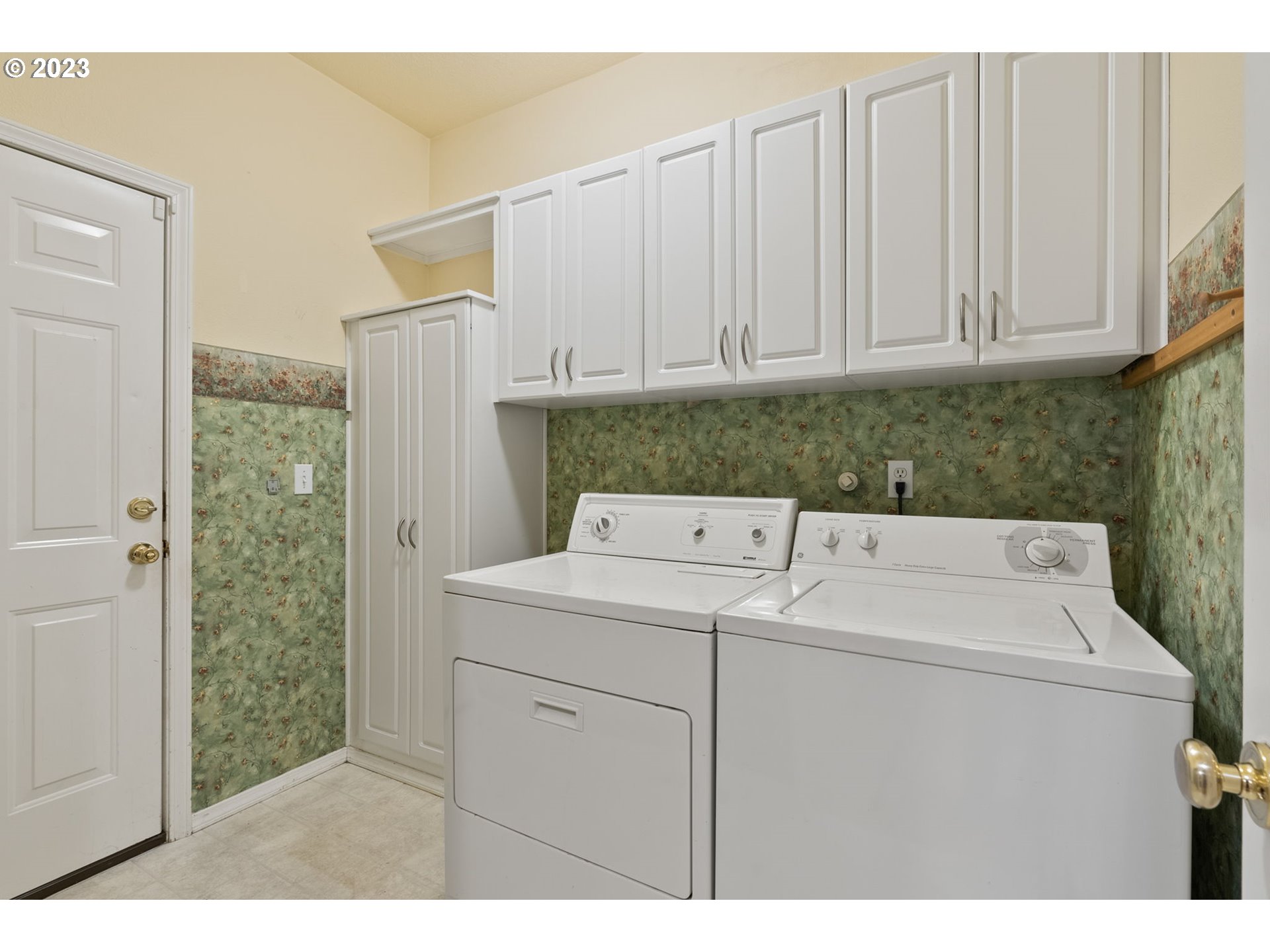 3729 SW STEPHENSON ST