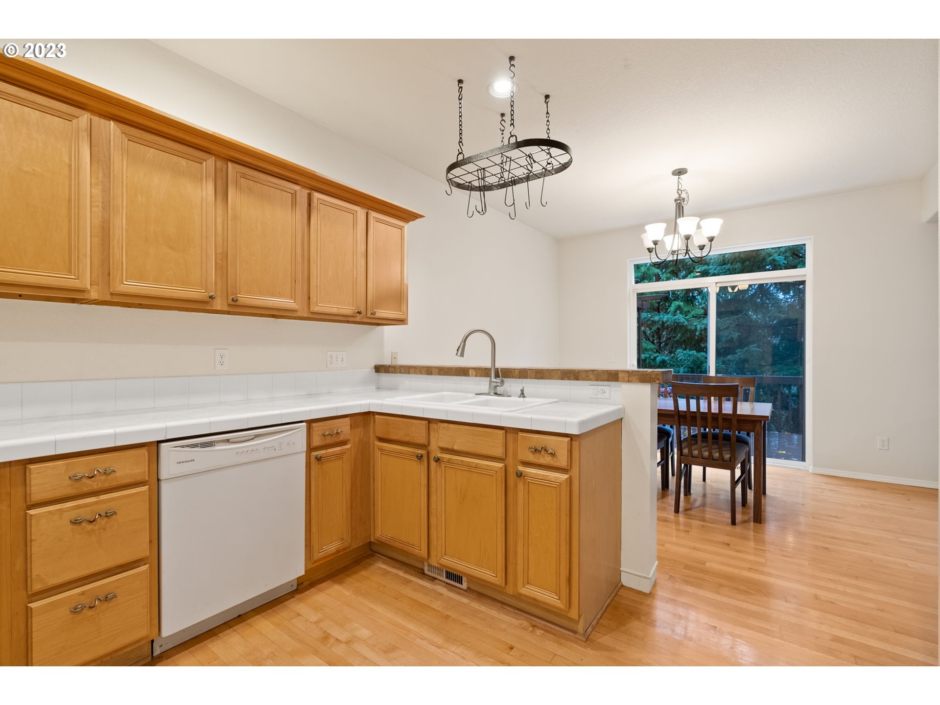 3729 SW STEPHENSON ST