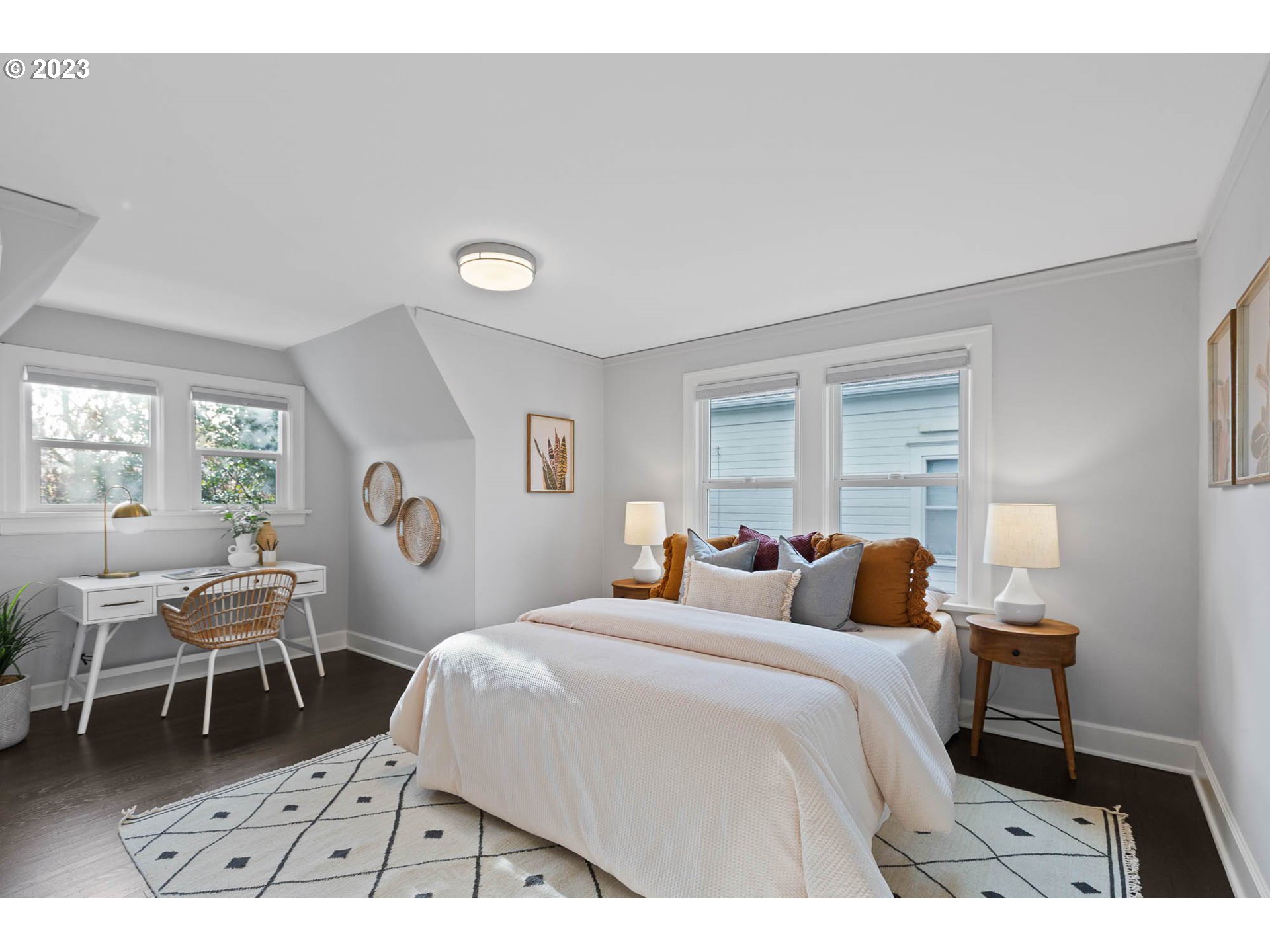 2905 N KILLINGSWORTH ST