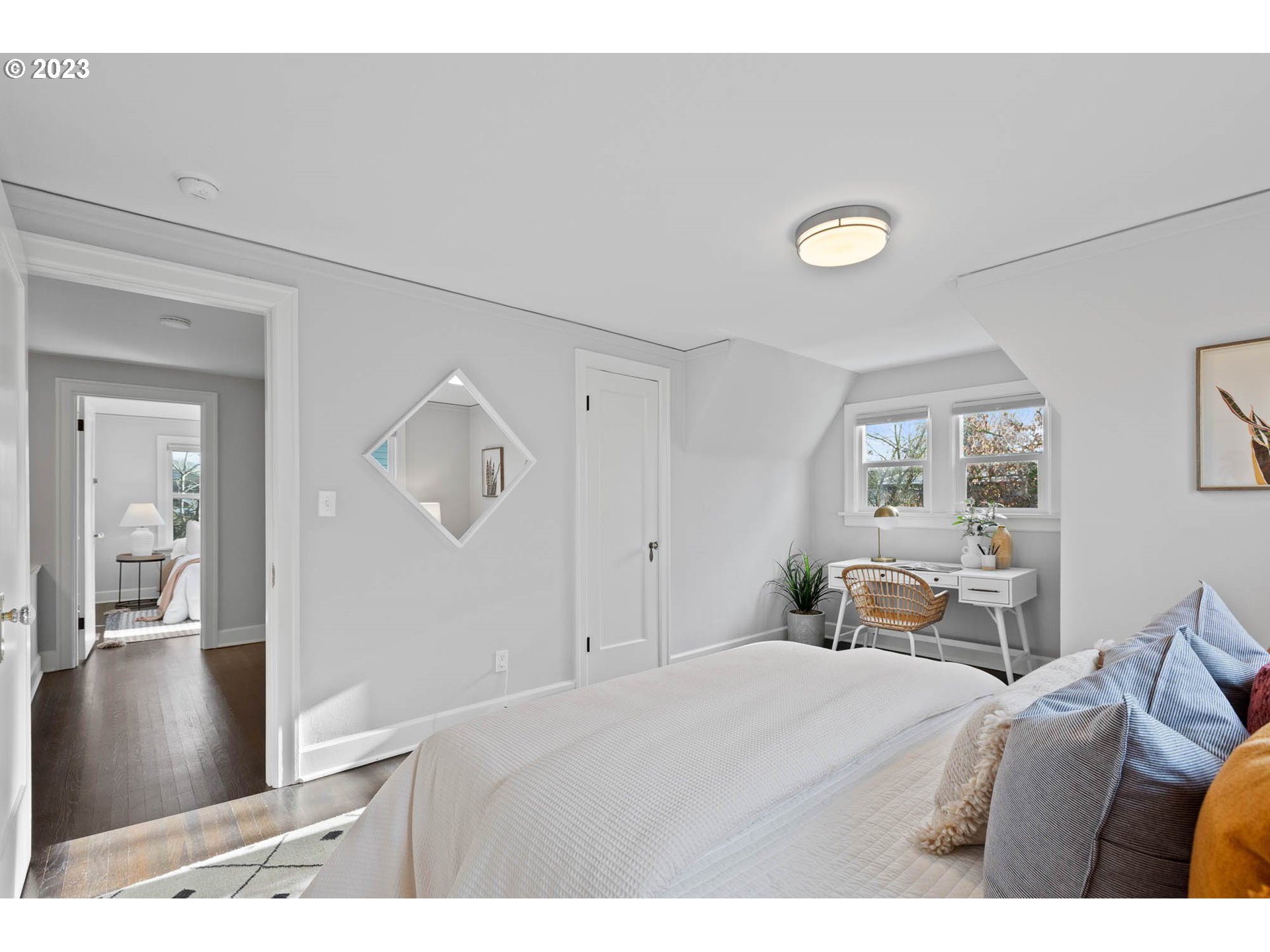 2905 N KILLINGSWORTH ST