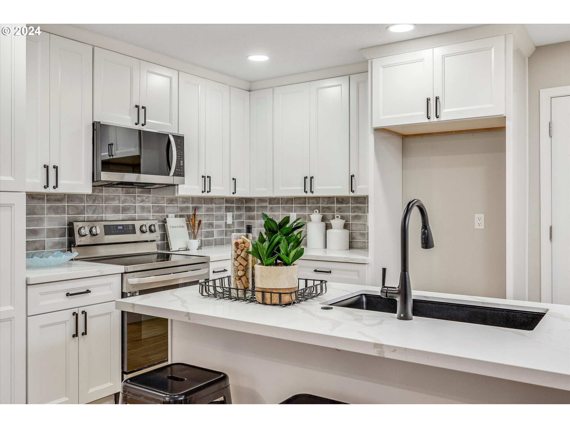 10376 SW FRANKLIN LN