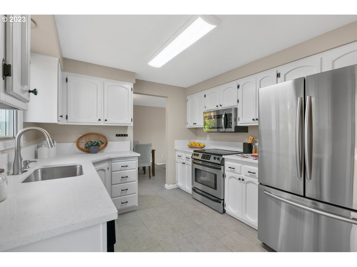 4960 SE CASA DEL REY DR