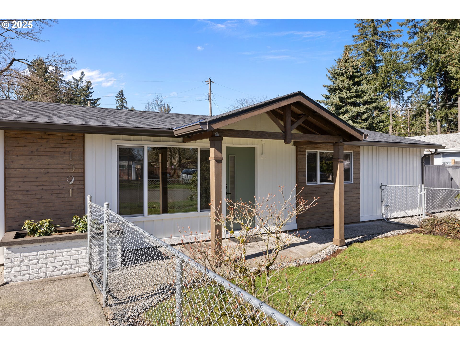 1821 SE 143RD AVE