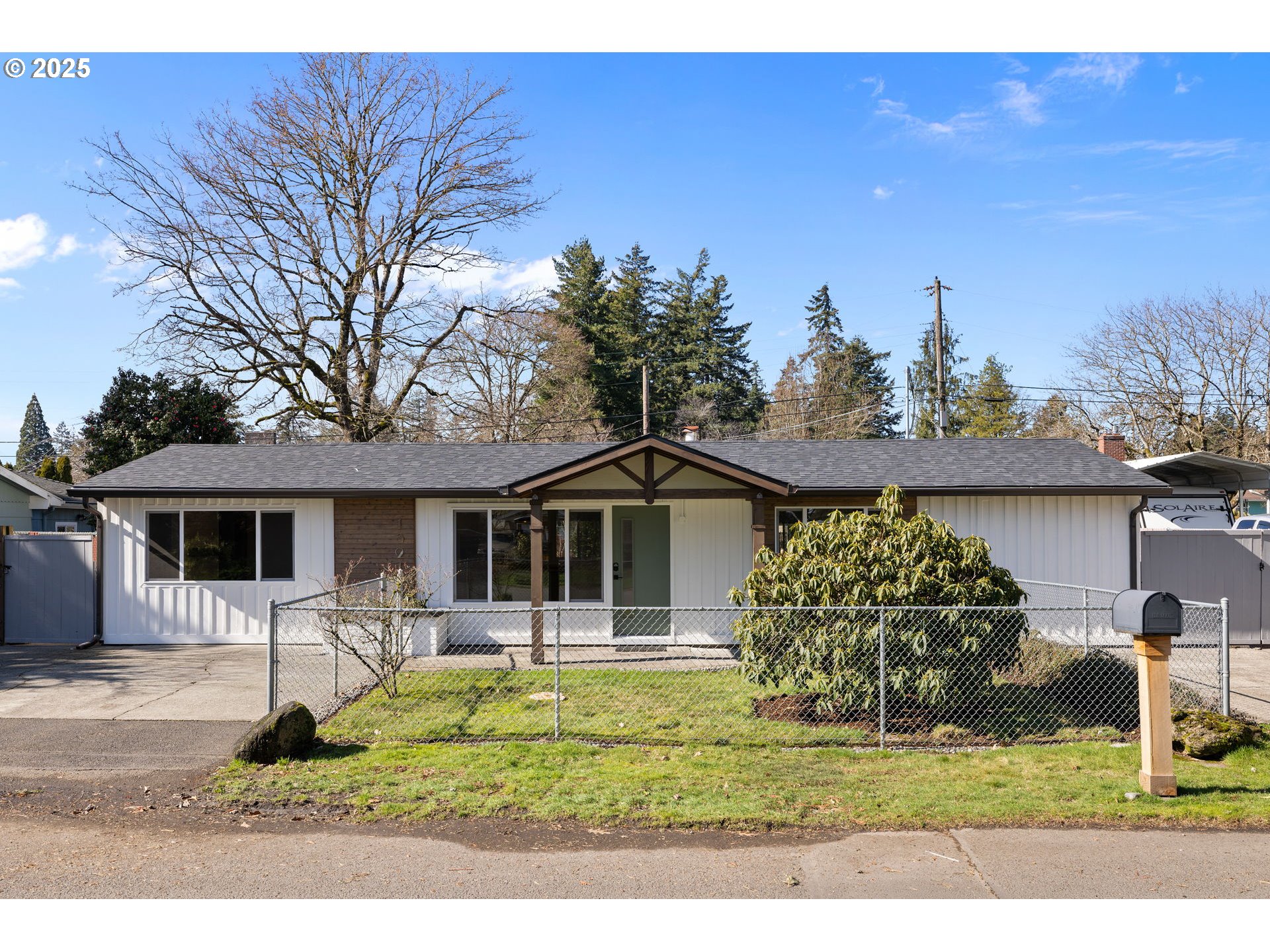 1821 SE 143RD AVE
