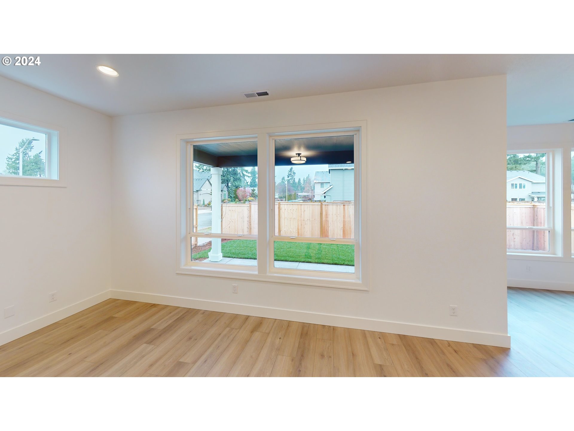 948 NE 17TH AVE L 28