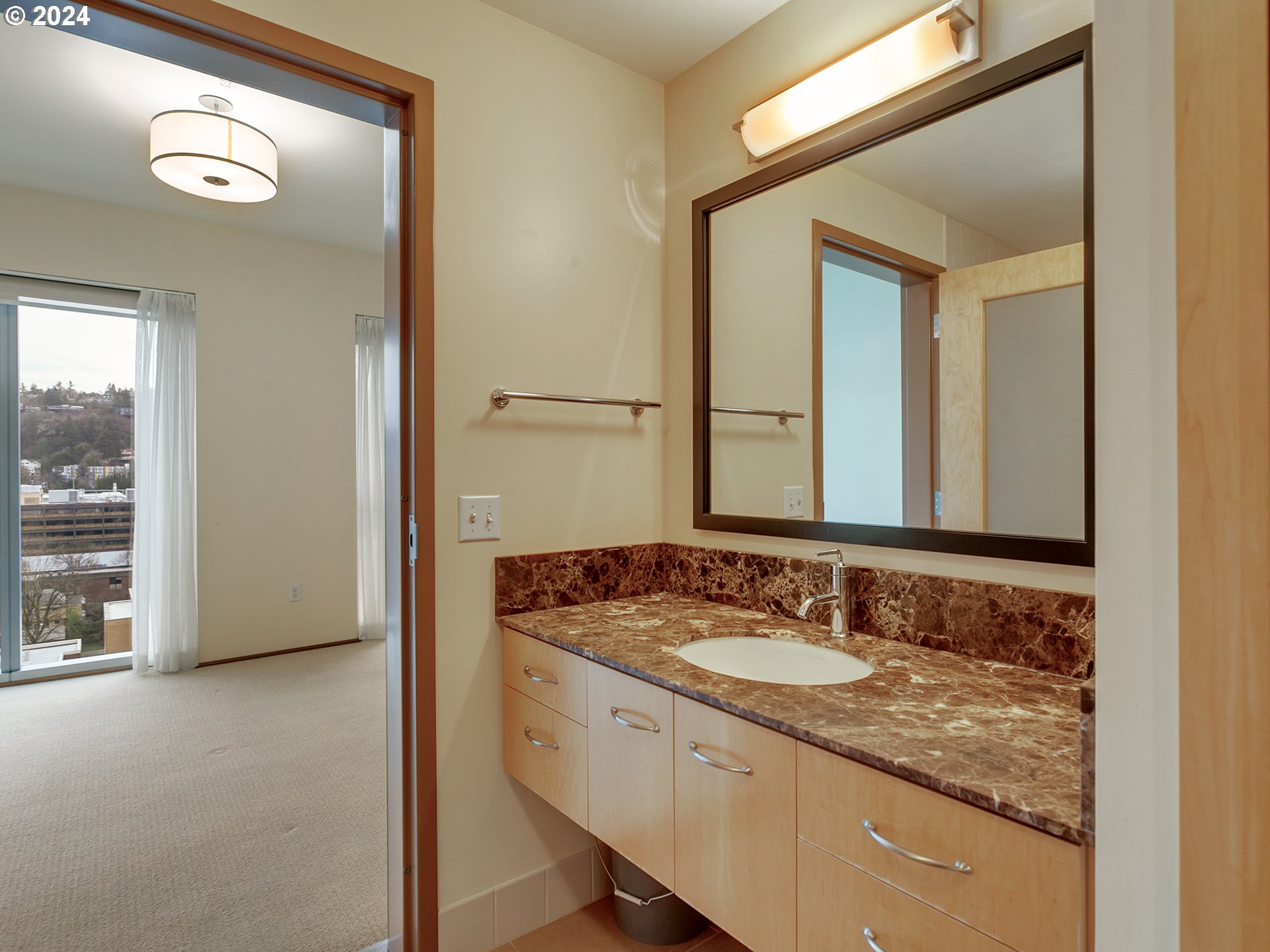 1221 SW 10TH AVE 1306