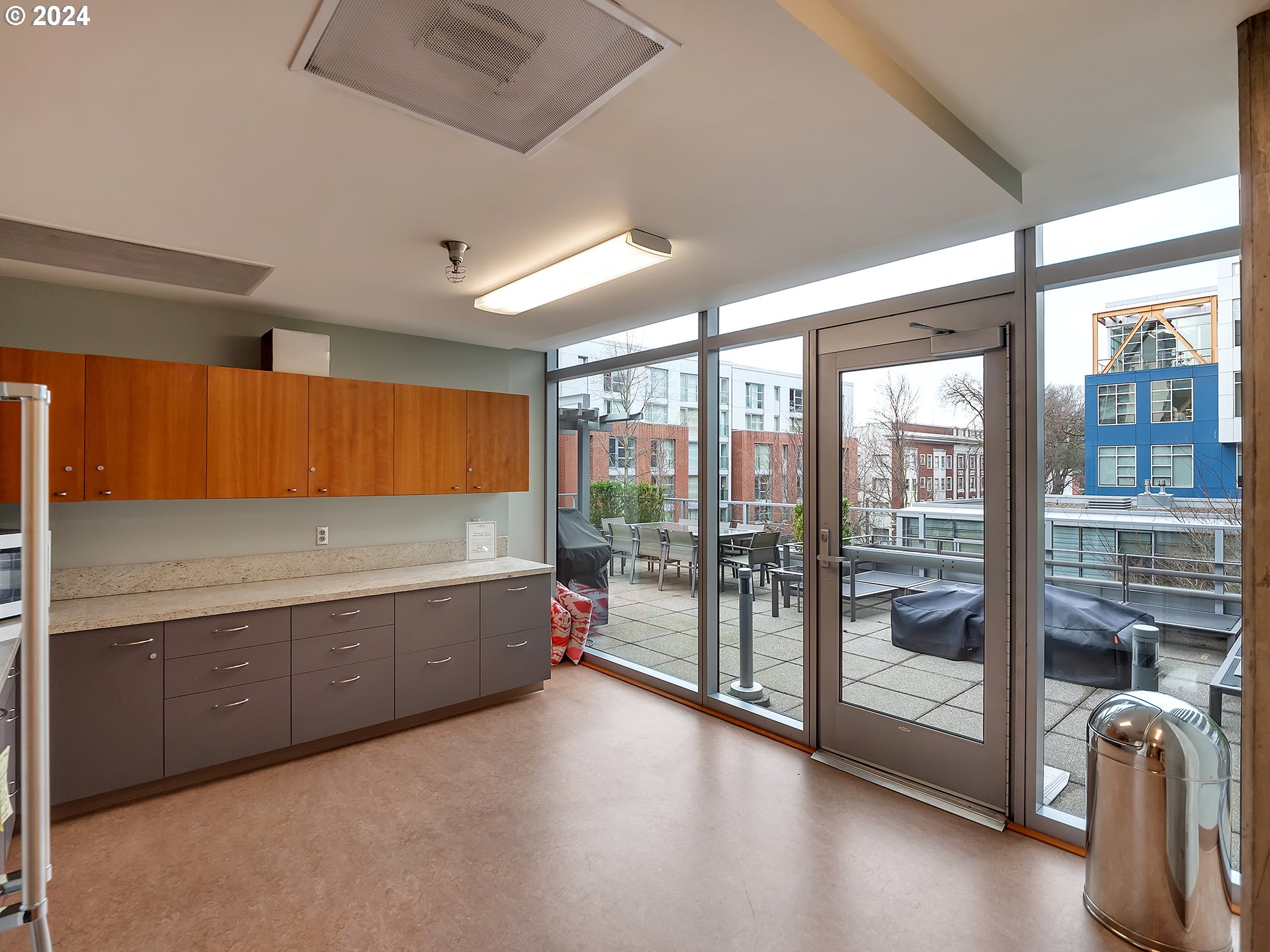 1221 SW 10TH AVE 1306