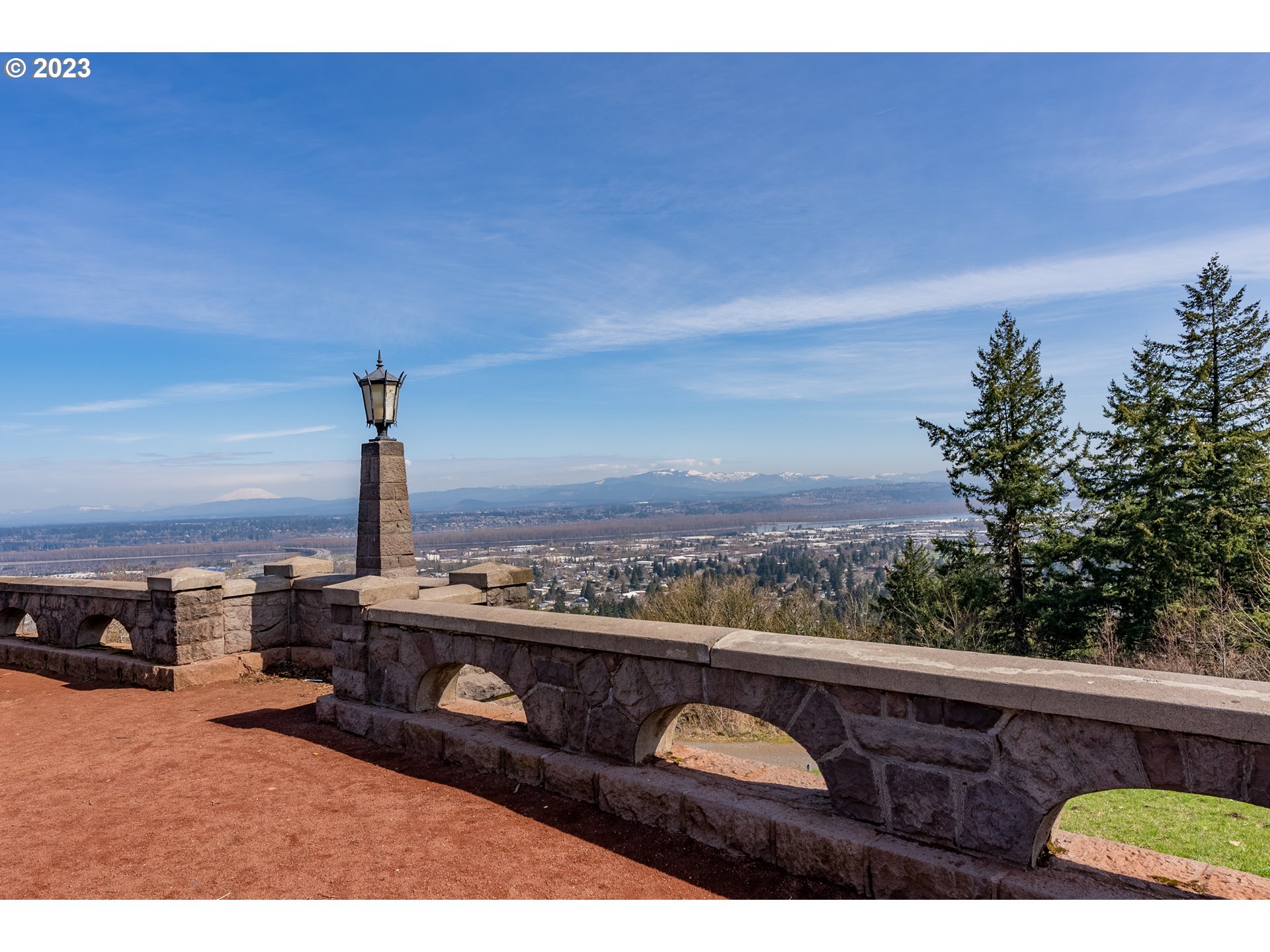 NE ROCKY BUTTE RD