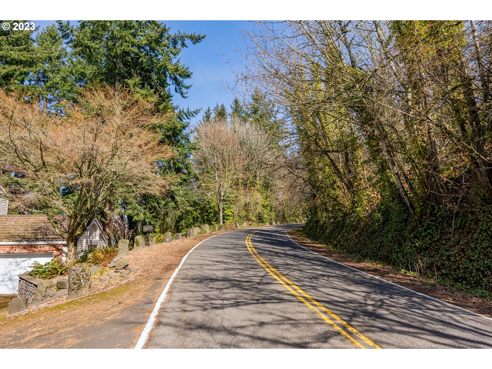 NE ROCKY BUTTE RD