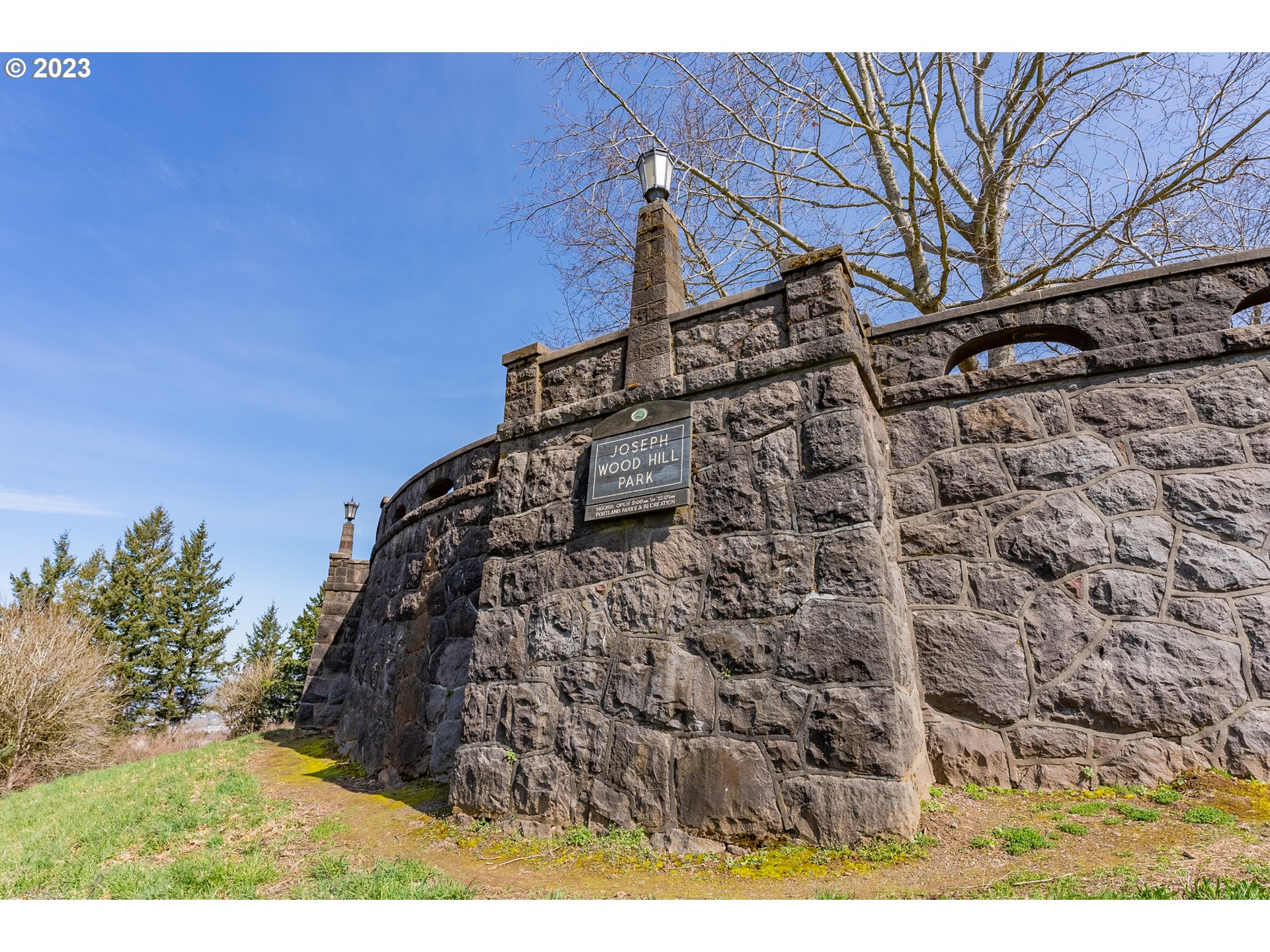 NE ROCKY BUTTE RD