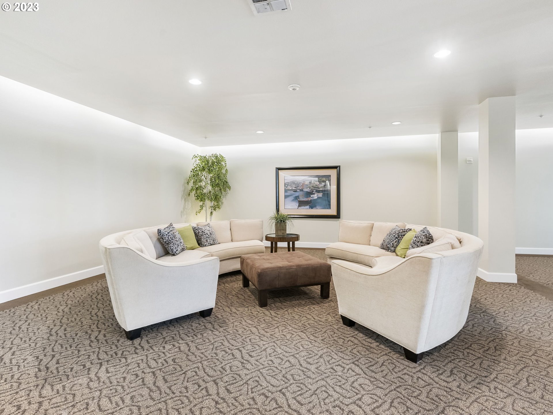 707 N HAYDEN ISLAND DR 327