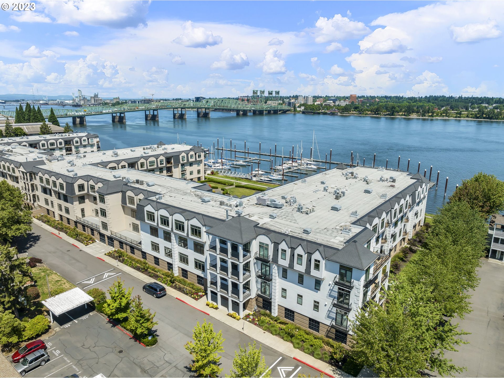 707 N HAYDEN ISLAND DR 327