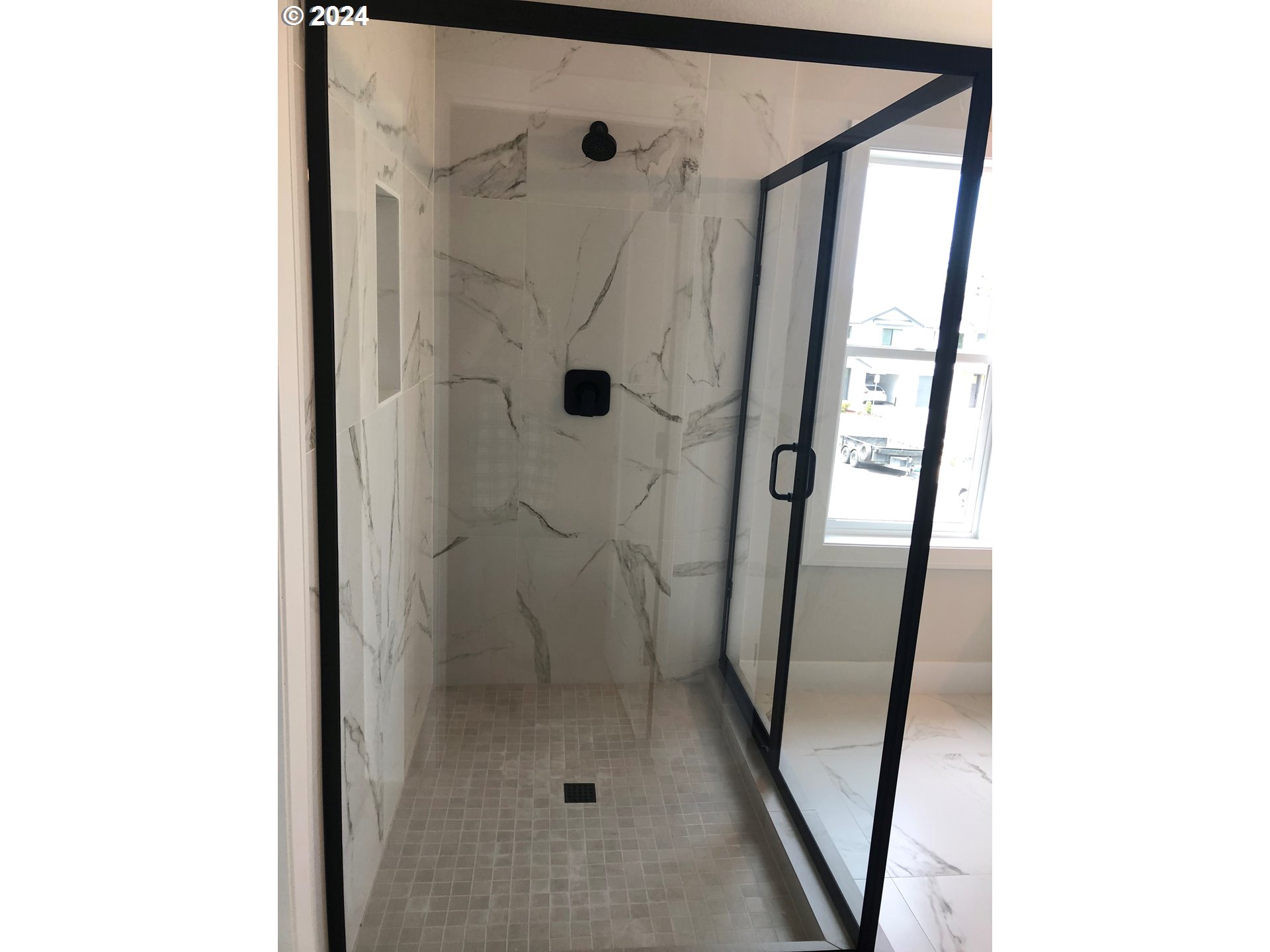 2416 SE Maybrook LN L19A