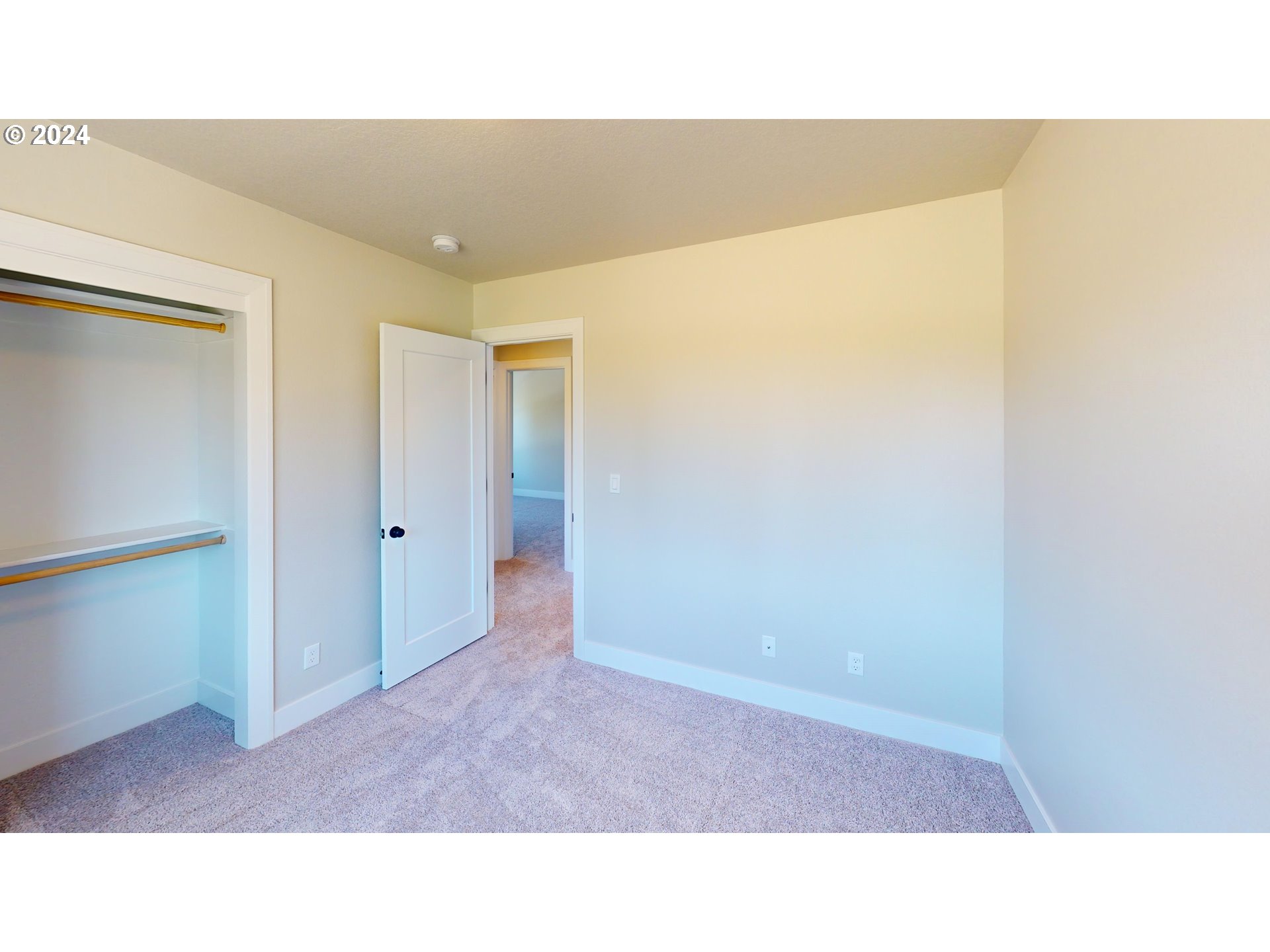 2416 SE Maybrook LN L19A